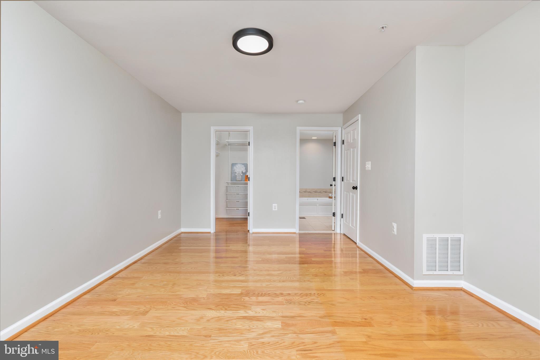 MARKET CENTER CONDOMINIUM - Residential