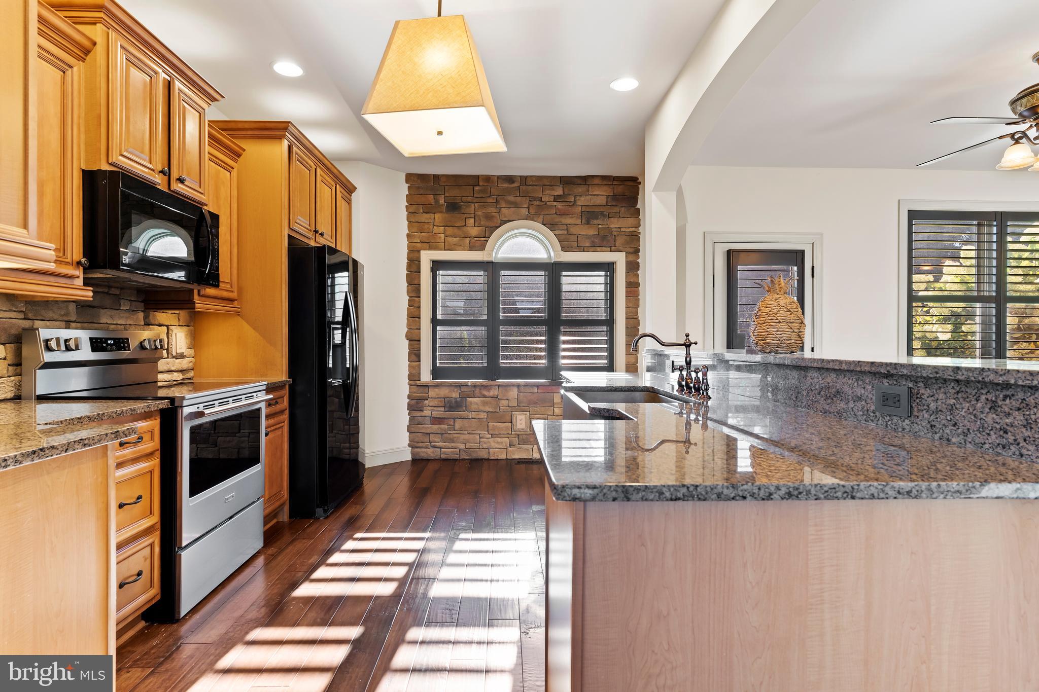 LAURICH RIDGE - Residential