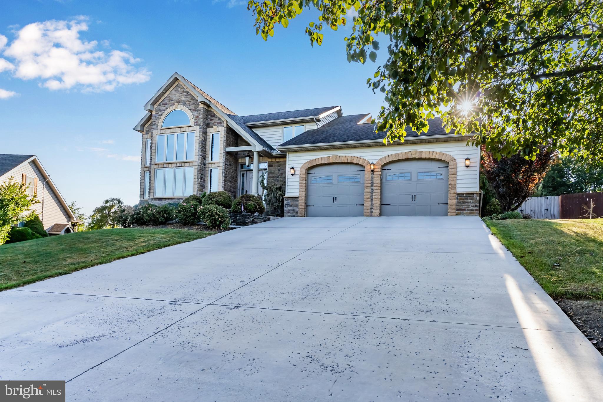 LAURICH RIDGE - Residential