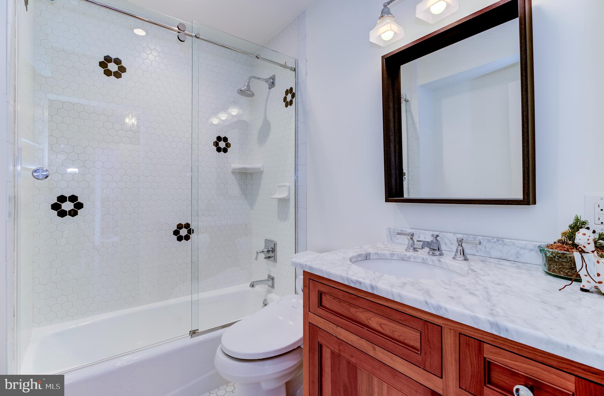 EAST BRADFORD TWP - Residential