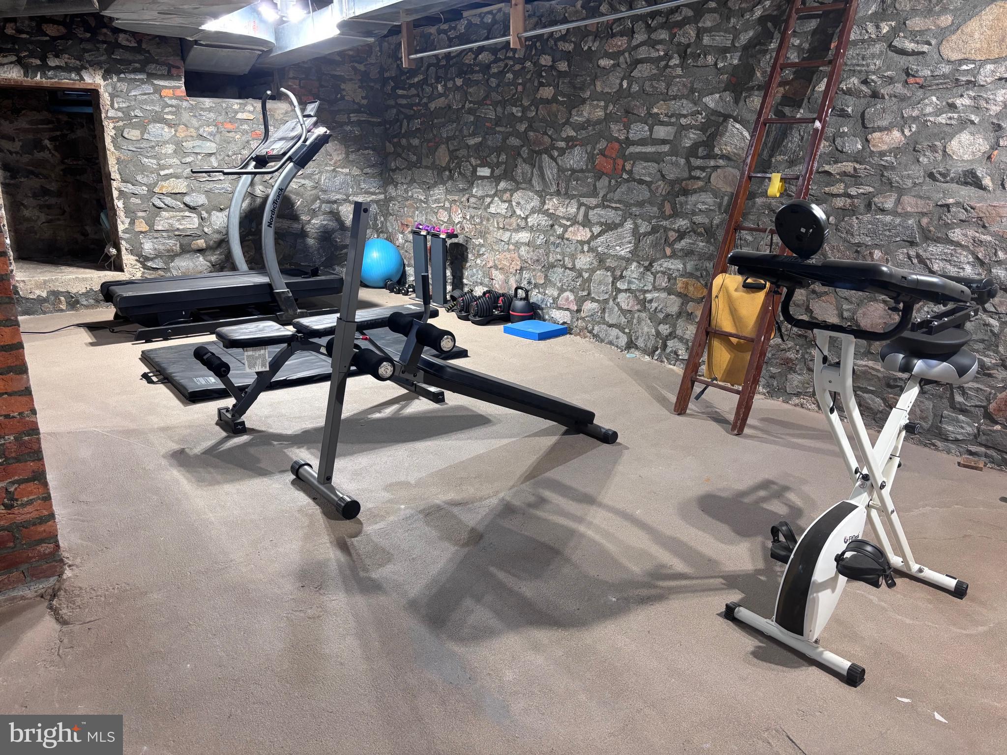 EAST BRADFORD TWP - Residential