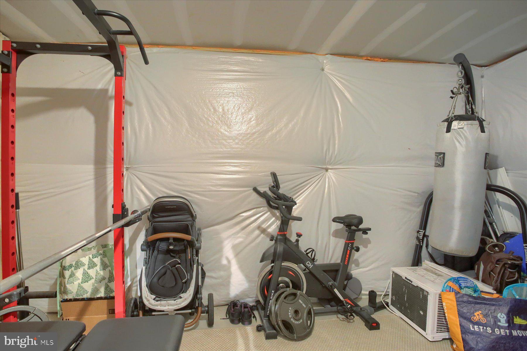 KINGS COURT AT BROWNSTONE - Residential