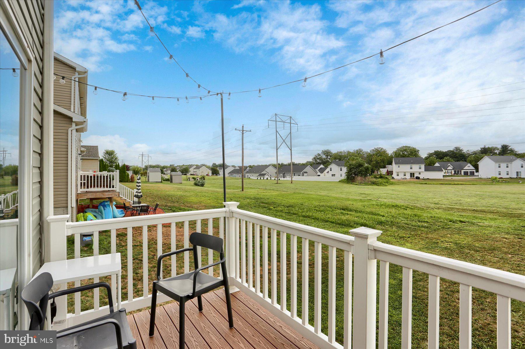 KINGS COURT AT BROWNSTONE - Residential