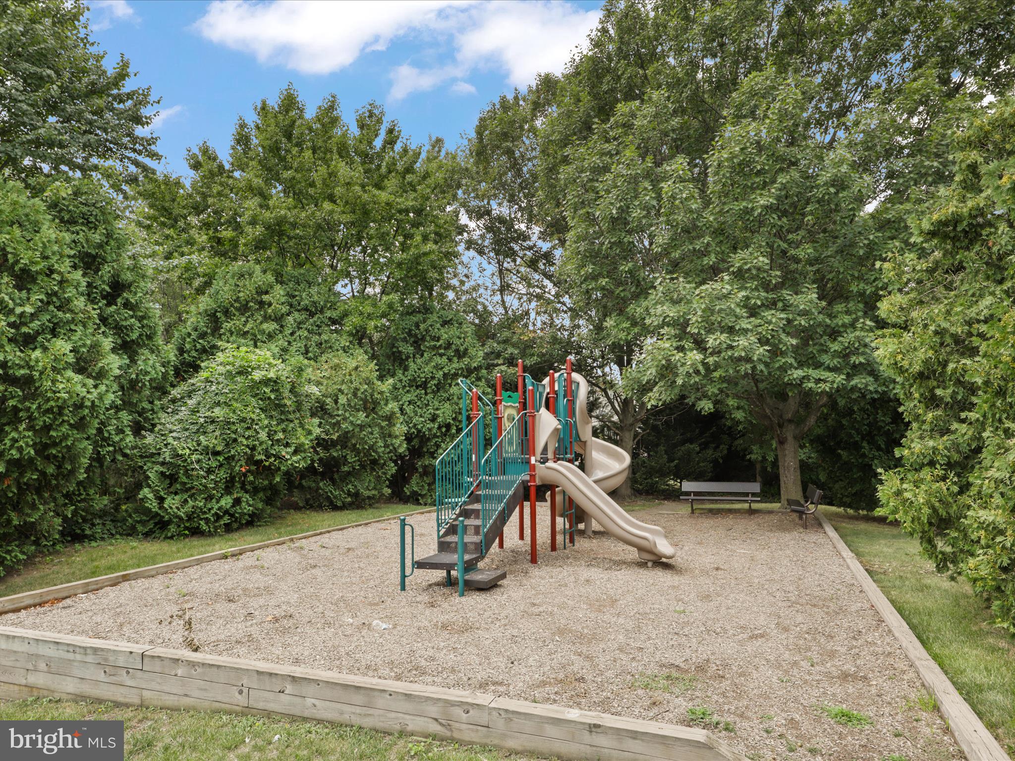 ENGLEWOOD MEWS - Residential