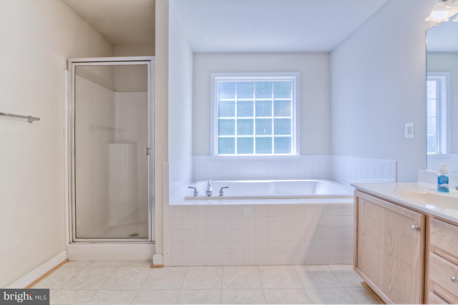 LEE'S CROSSING - Residential Lease