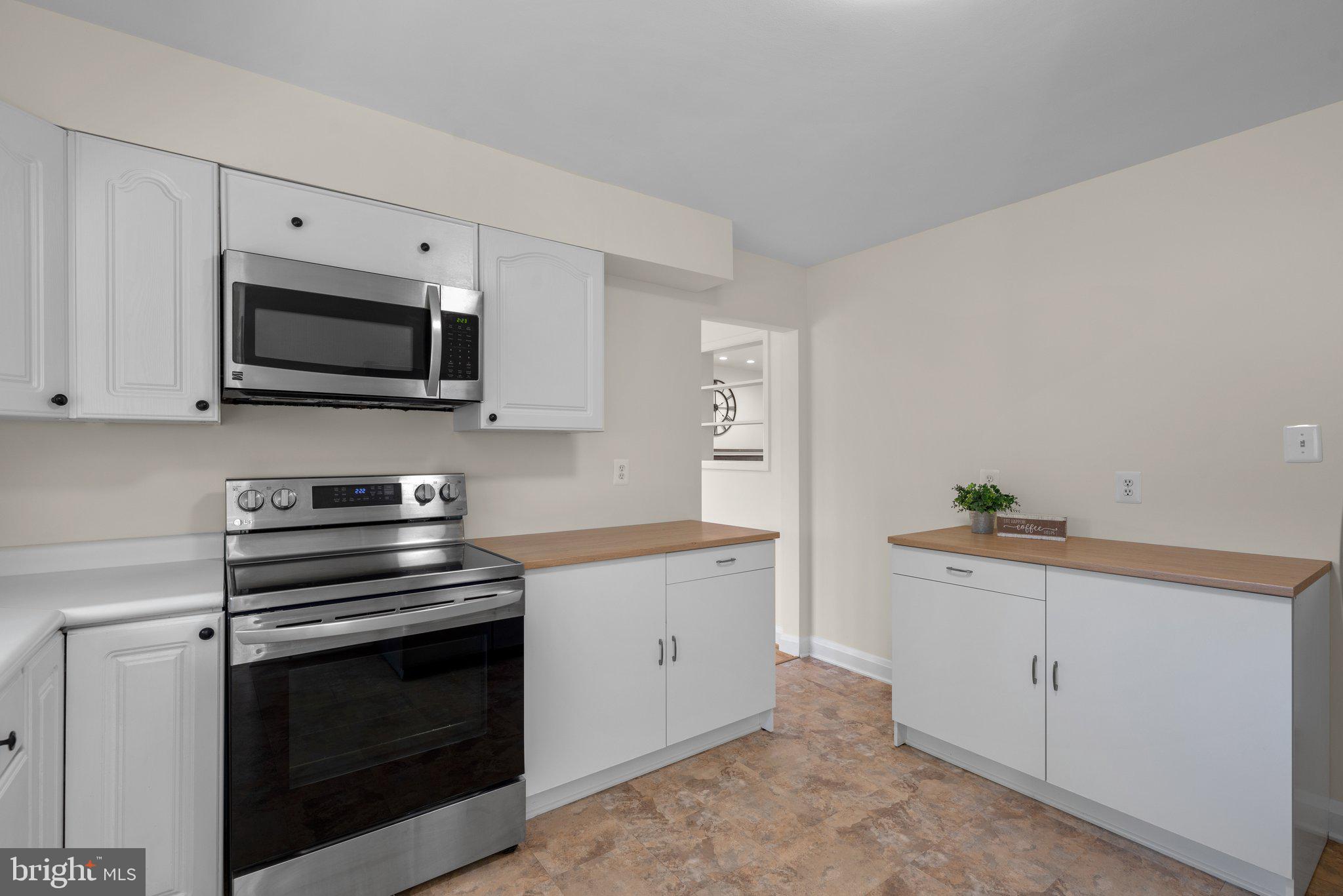 WILTON FARM ACRES - Residential