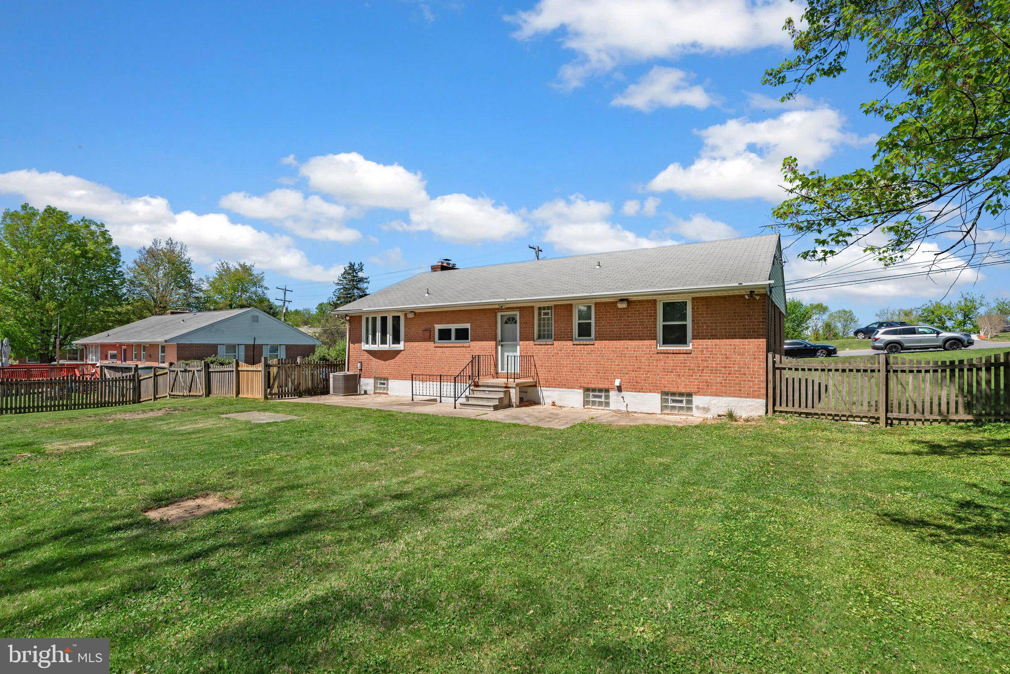 WILTON FARM ACRES - Residential