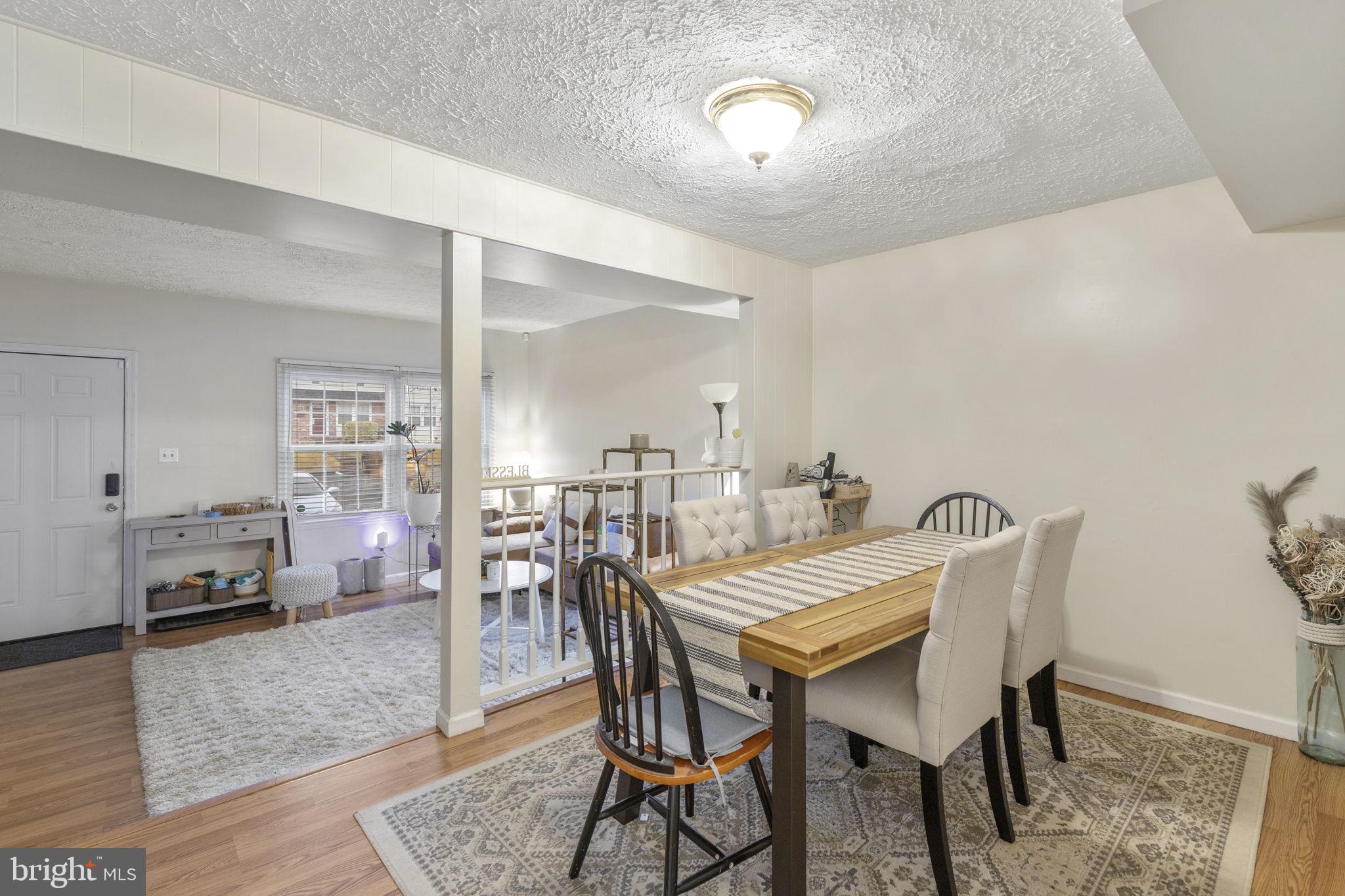 KINGS COURT - Residential