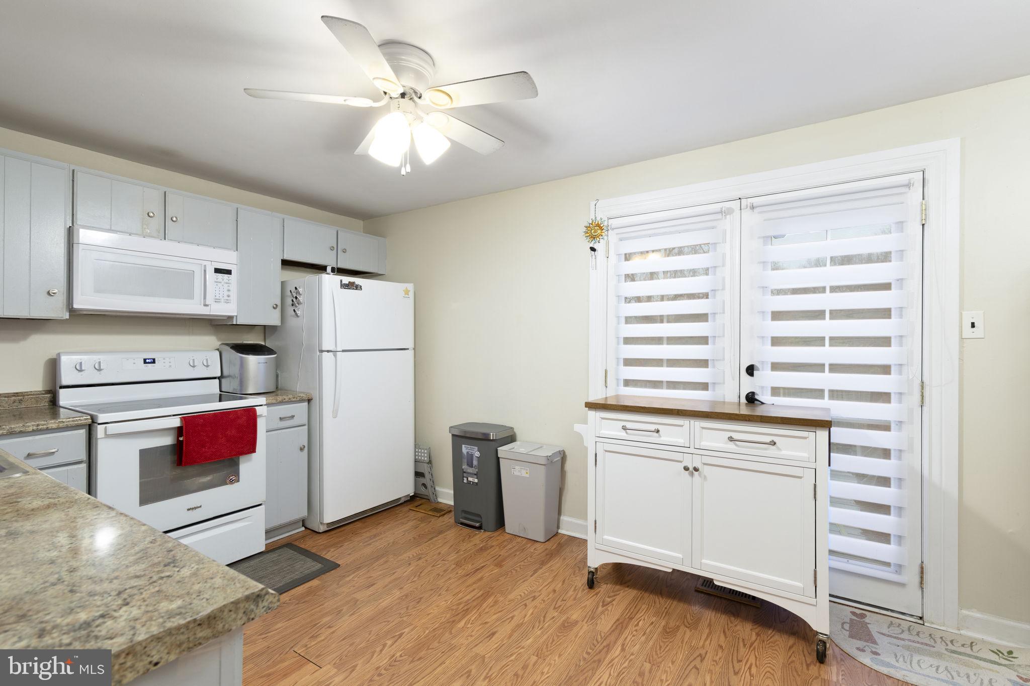 KINGS COURT - Residential