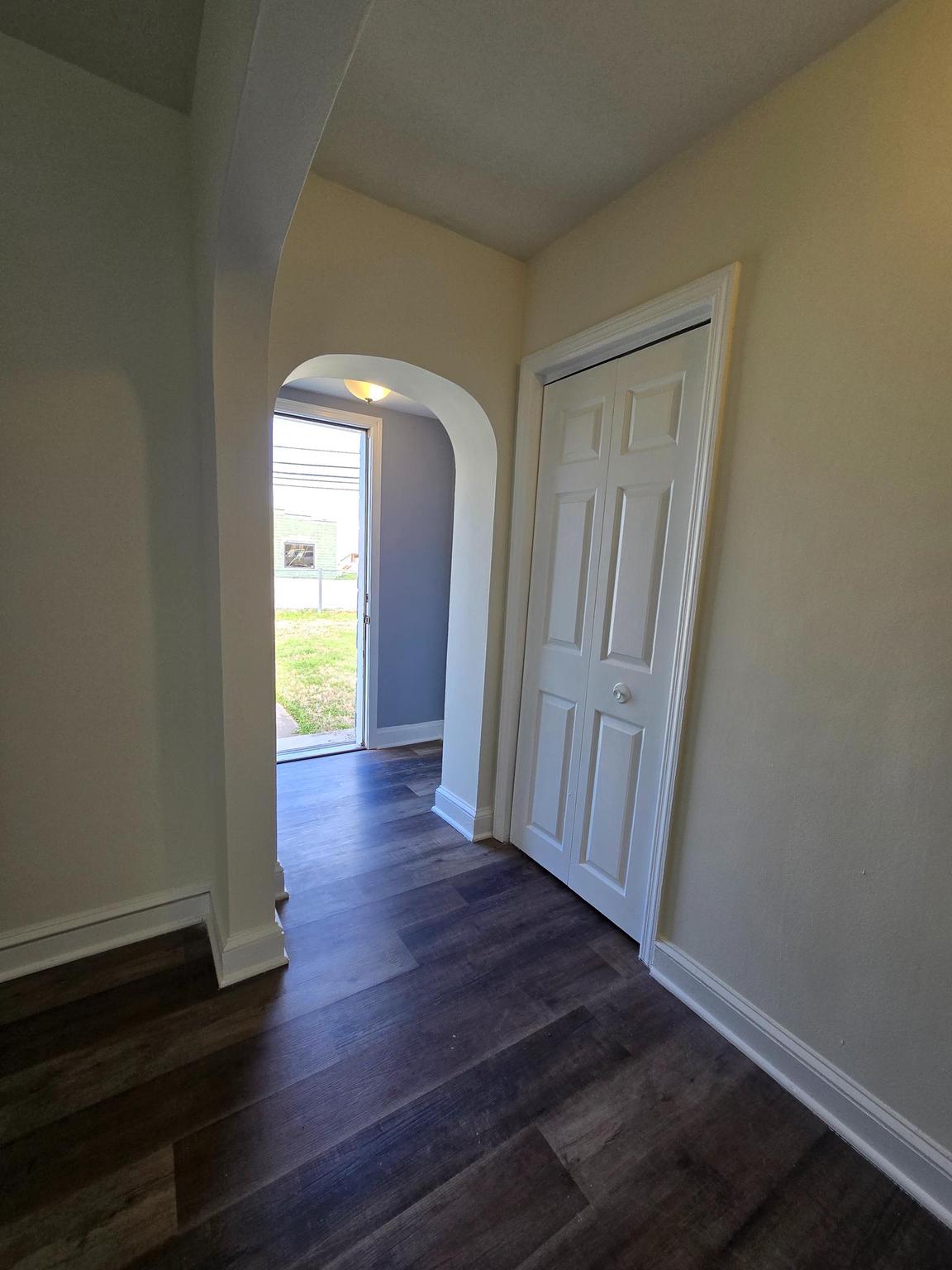 PASADENA - Residential Income