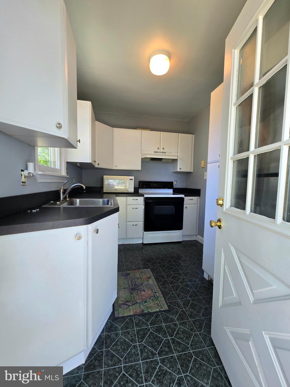PASADENA - Residential Income