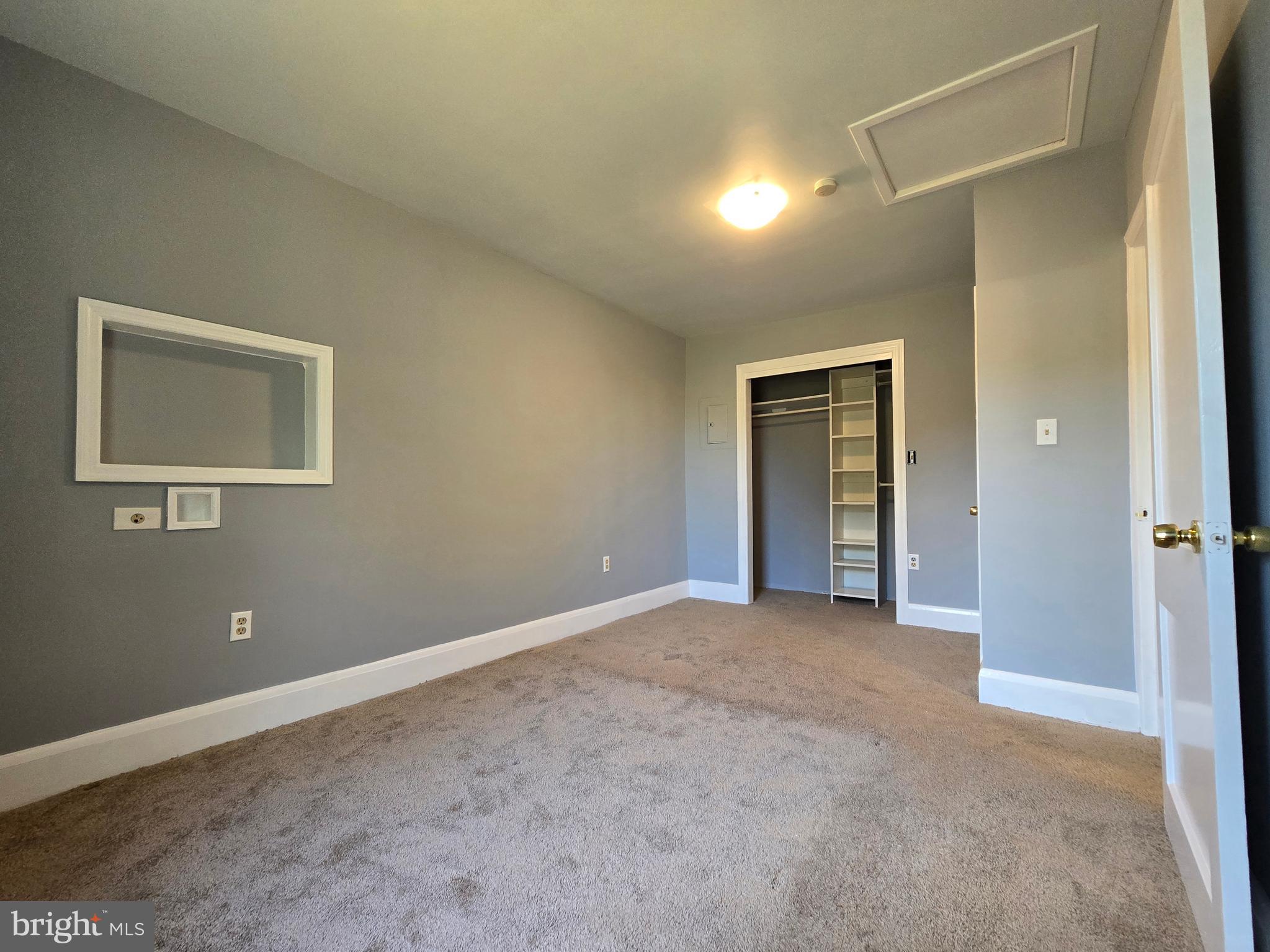 PASADENA - Residential Income