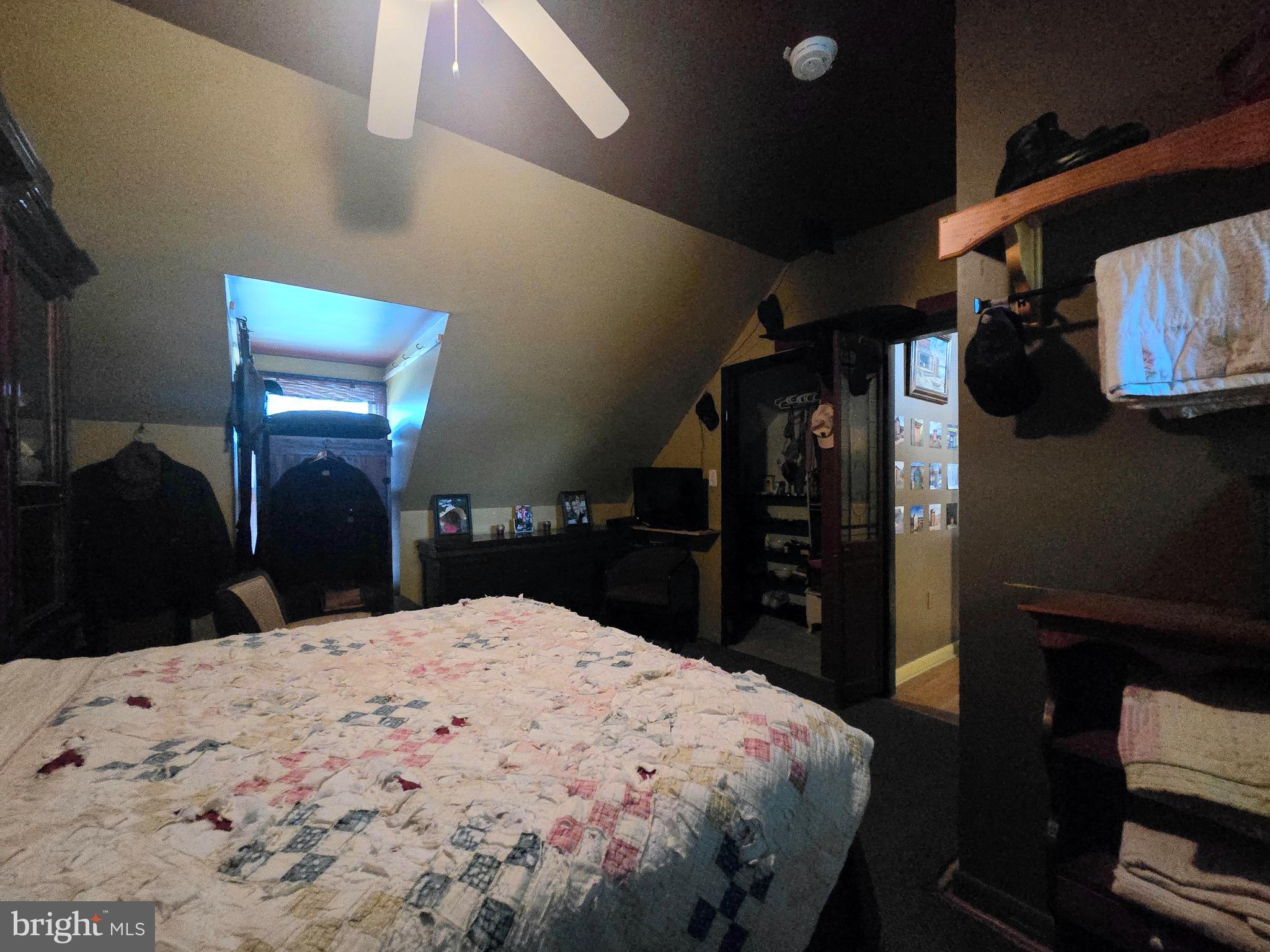 PASADENA - Residential Income