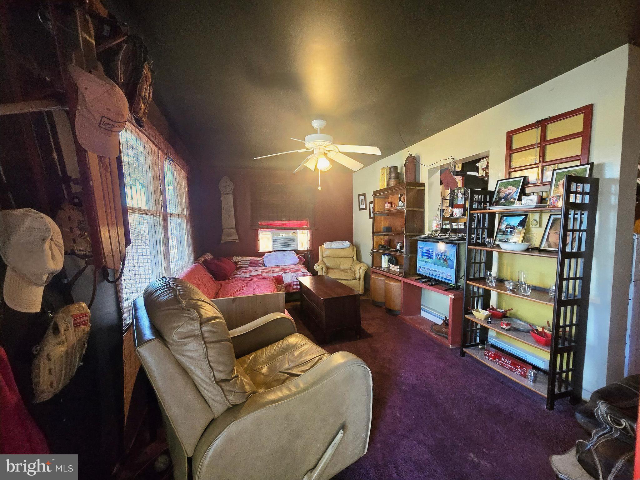 PASADENA - Residential Income