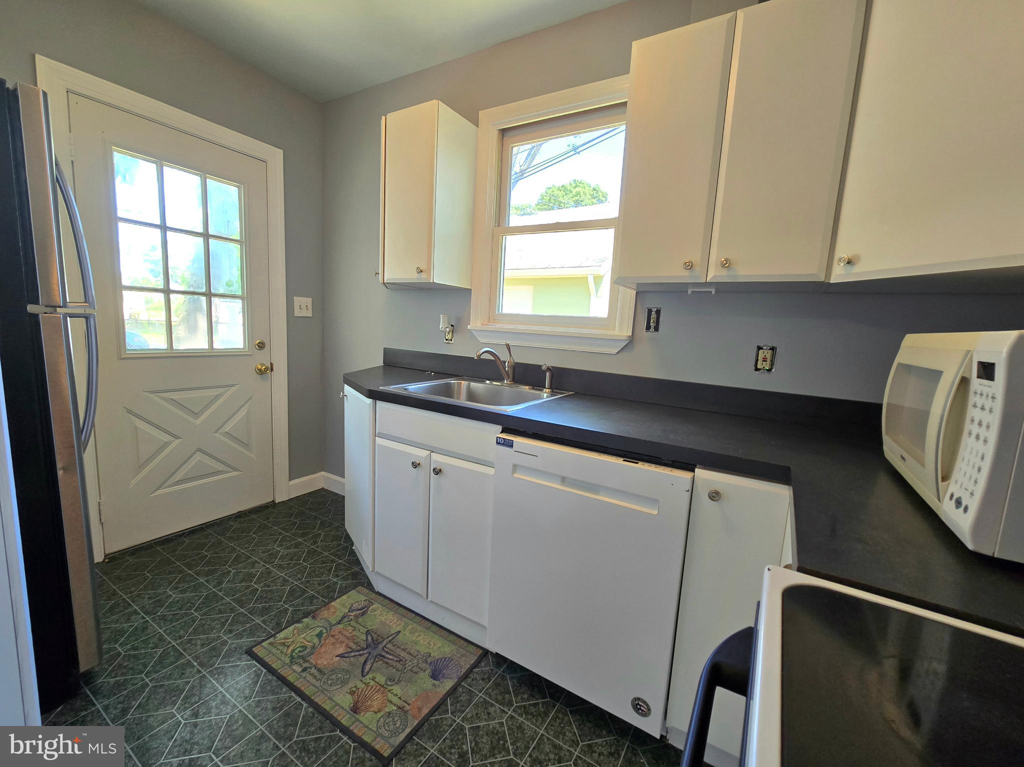 PASADENA - Residential Income