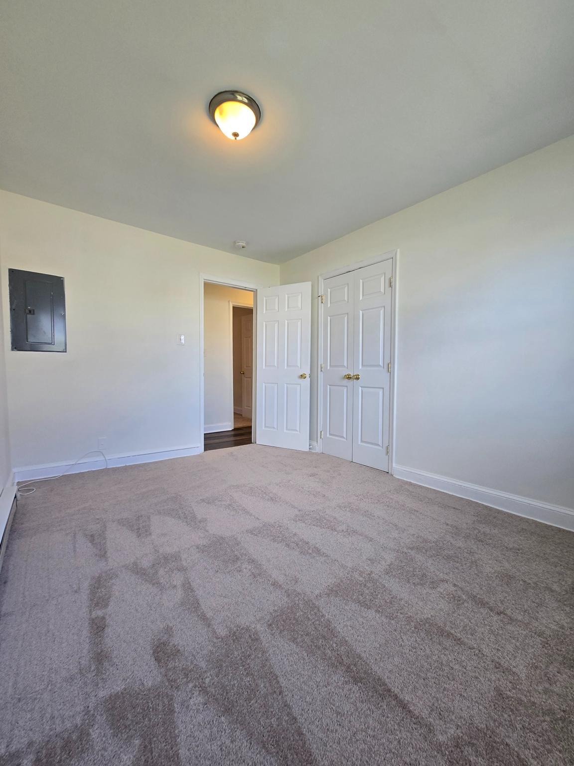 PASADENA - Residential Income