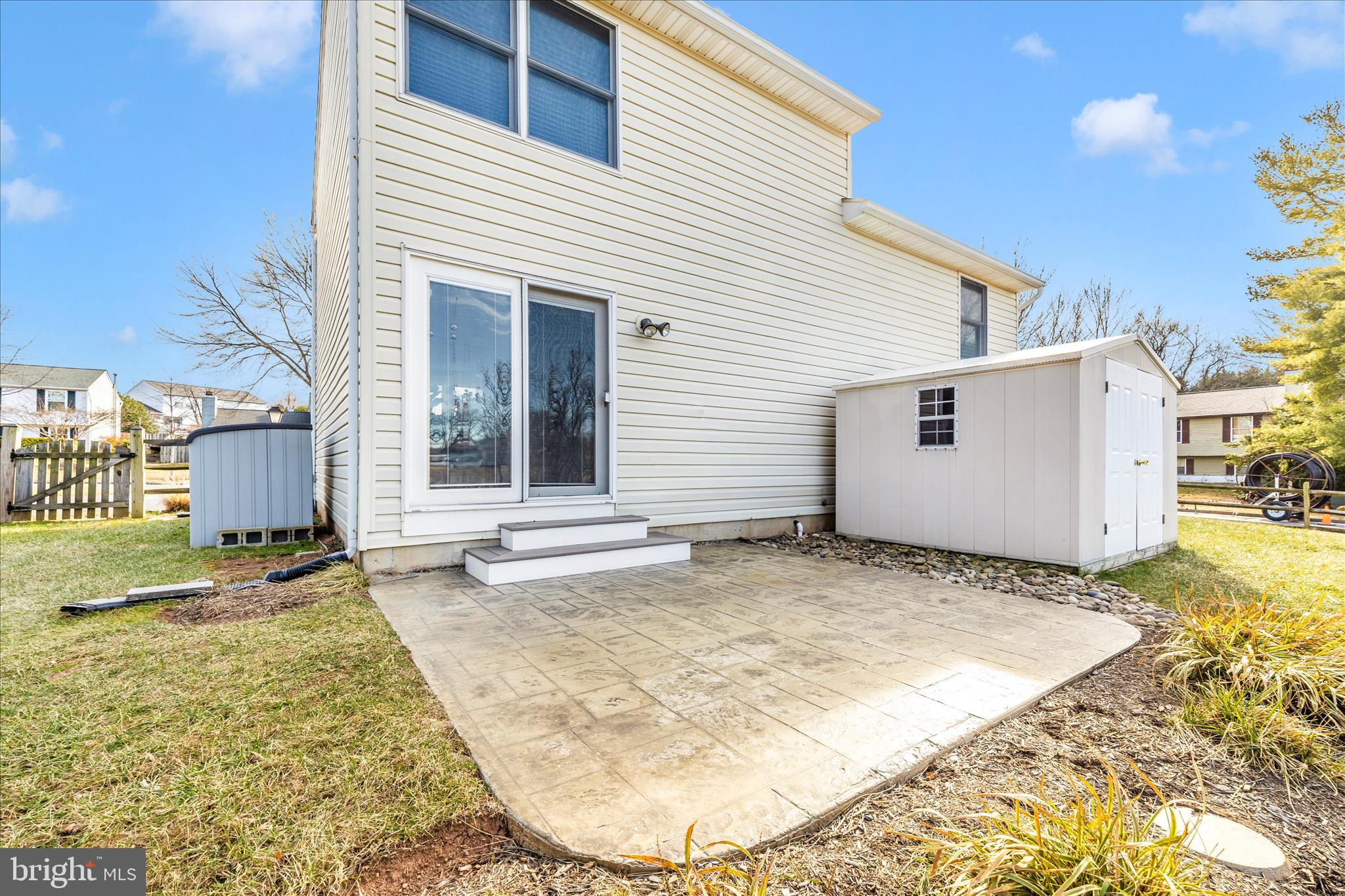 HILLCREST ORCHARDS - Residential