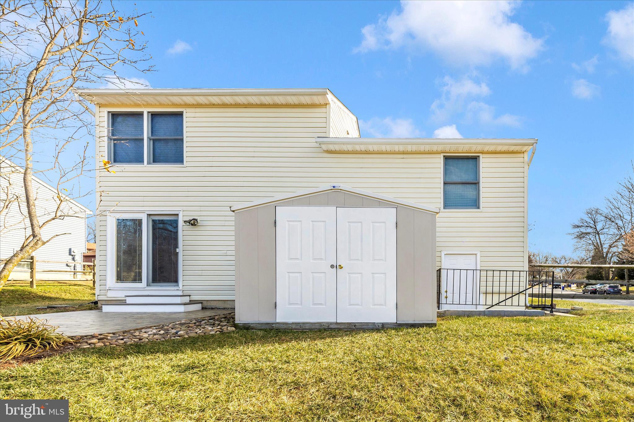 HILLCREST ORCHARDS - Residential