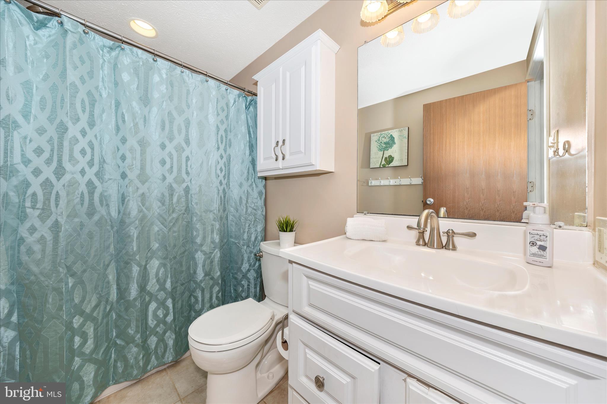 HILLCREST ORCHARDS - Residential