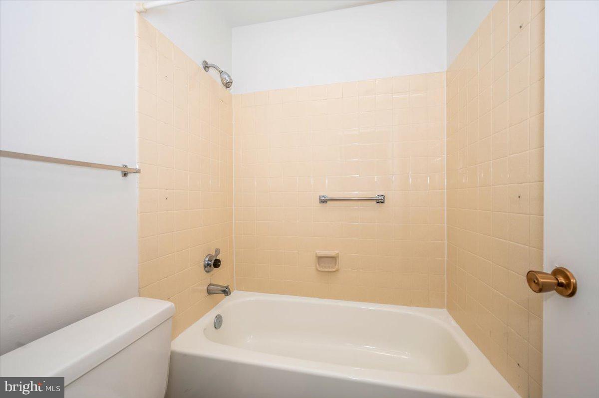 ROSSMOOR MUTUAL #14 - Residential