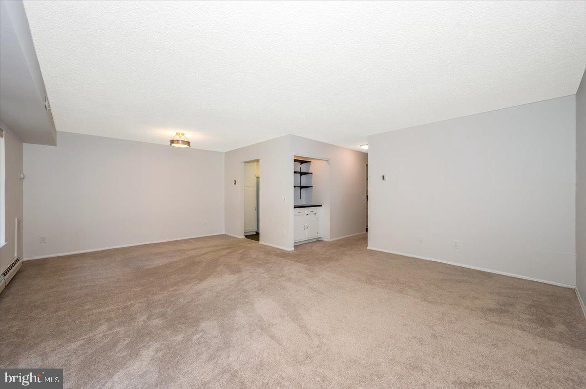 ROSSMOOR MUTUAL #14 - Residential