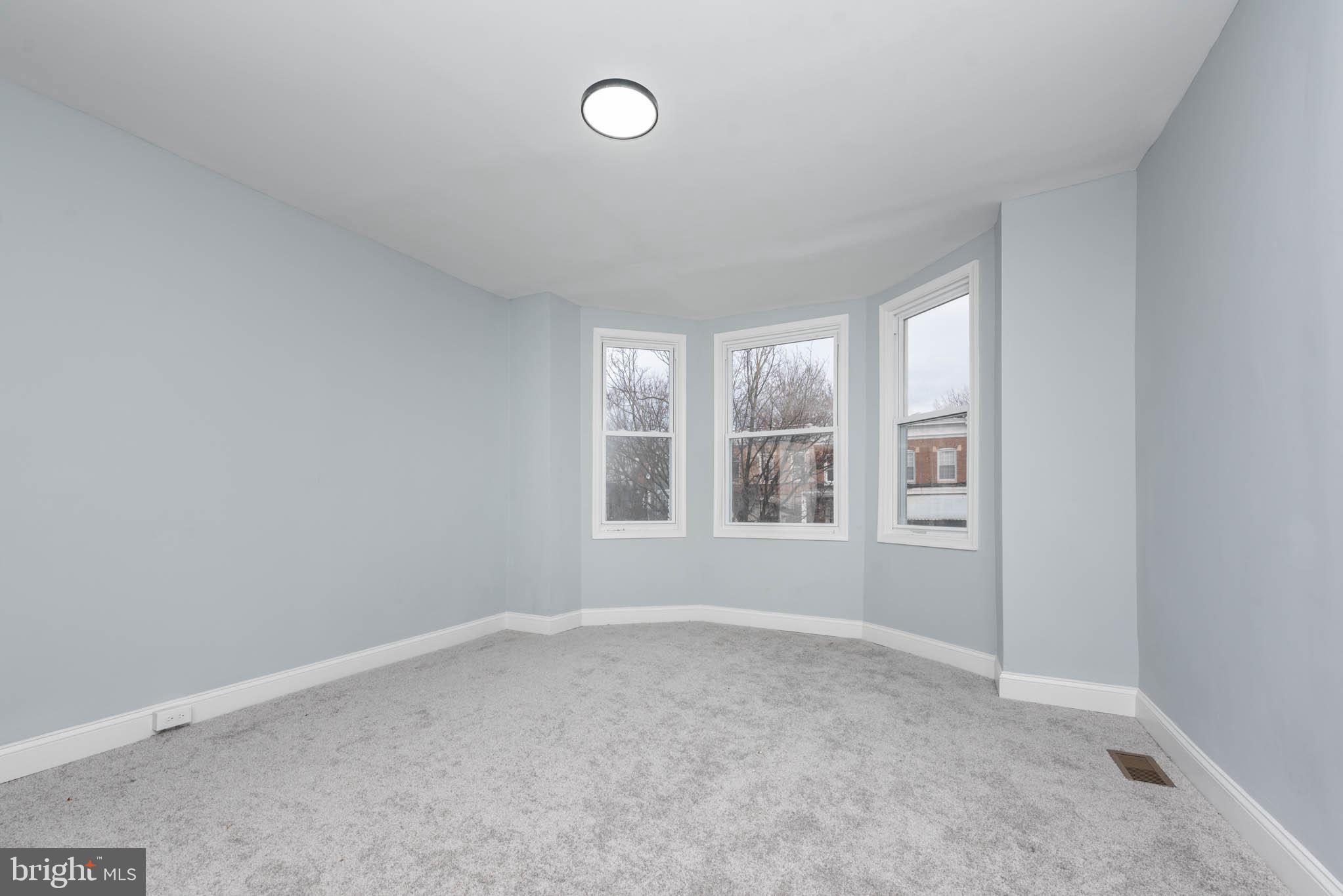 MONDAWMIN - Residential