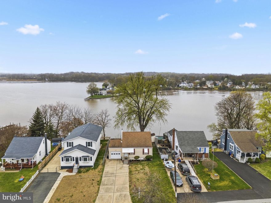 WATERFRONT!!!!
Welcome to your waterfront retreat, where comfort meet scenic beauty. This charming 4-bedroom, 1.5 bath home offers the perfect blend of space, functionality, and breathtaking water views. This home features a brand new 2026 ROOF, a finished basement providing additional living space and features a custom bar- perfect for hosting gatherings. Completing the home is a spacious garage, offering ample room for parking, storage, or even a workshop setup. You do not want to miss this rare opportunity to own this waterfront haven. ****Other upgrades, 2026 carpet and flooring in the bathroom, 2026 backsplash, 2026 new vanity/mirror
