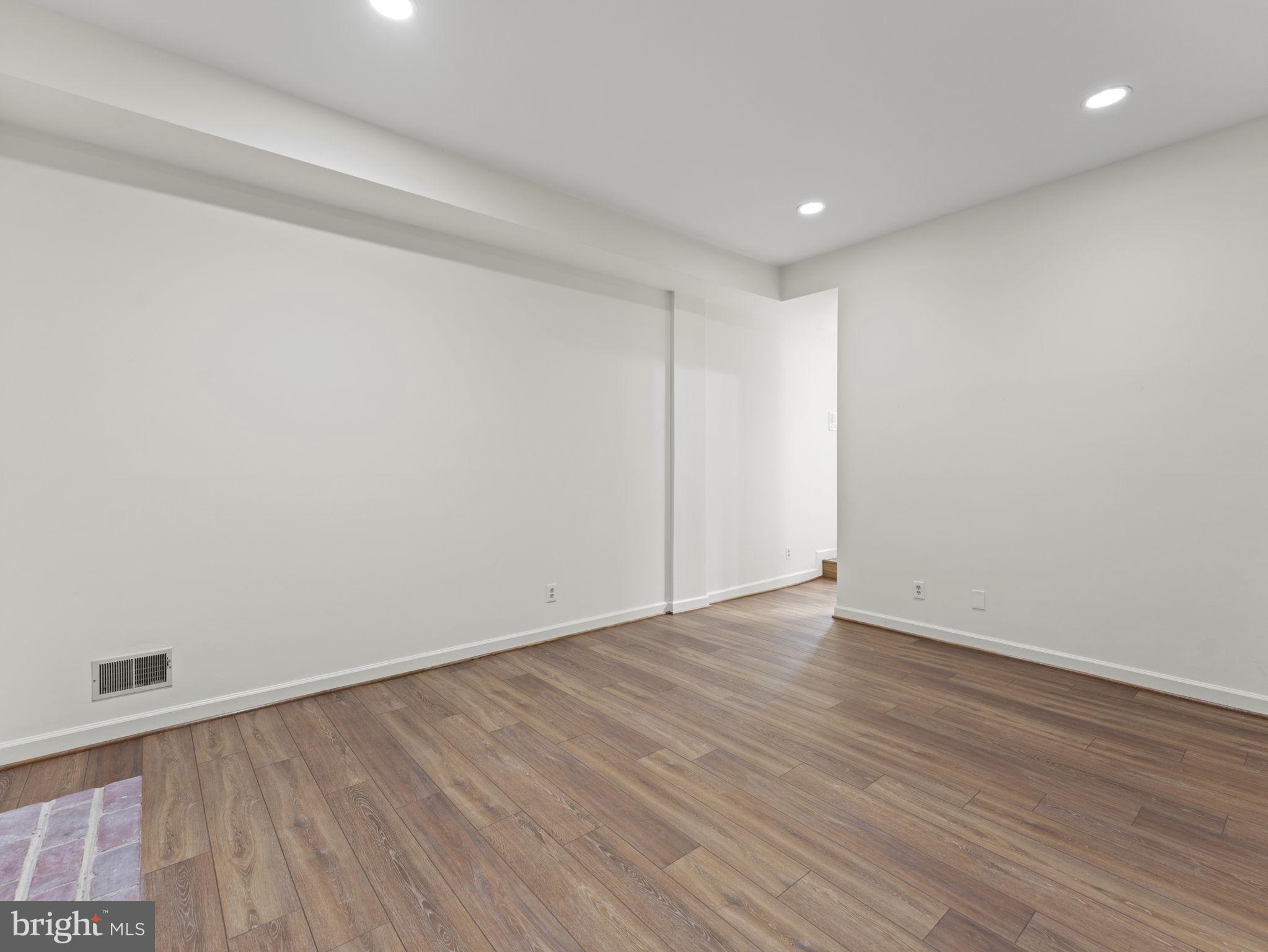 BRADDOCK HEIGHTS - Residential