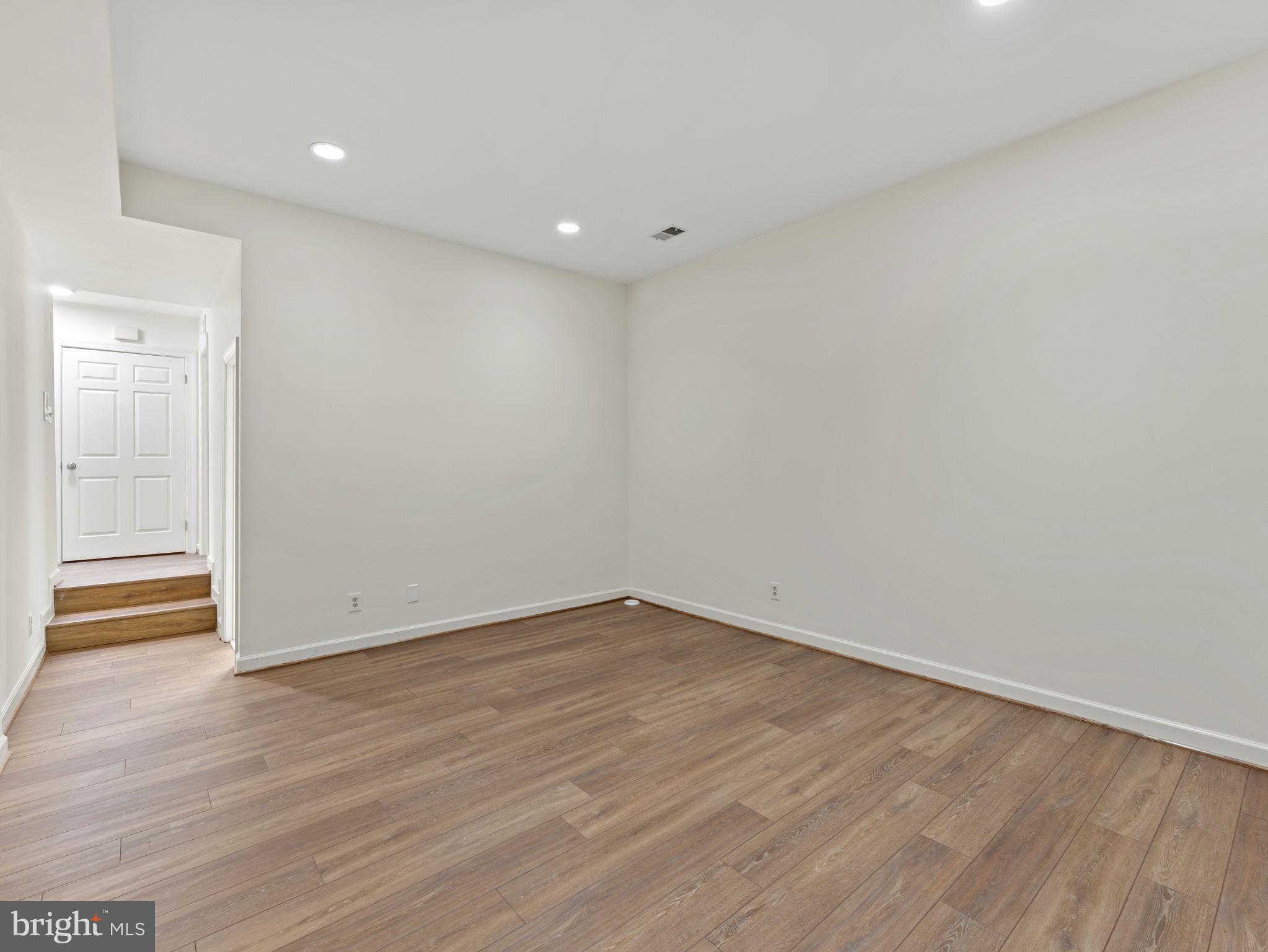 BRADDOCK HEIGHTS - Residential