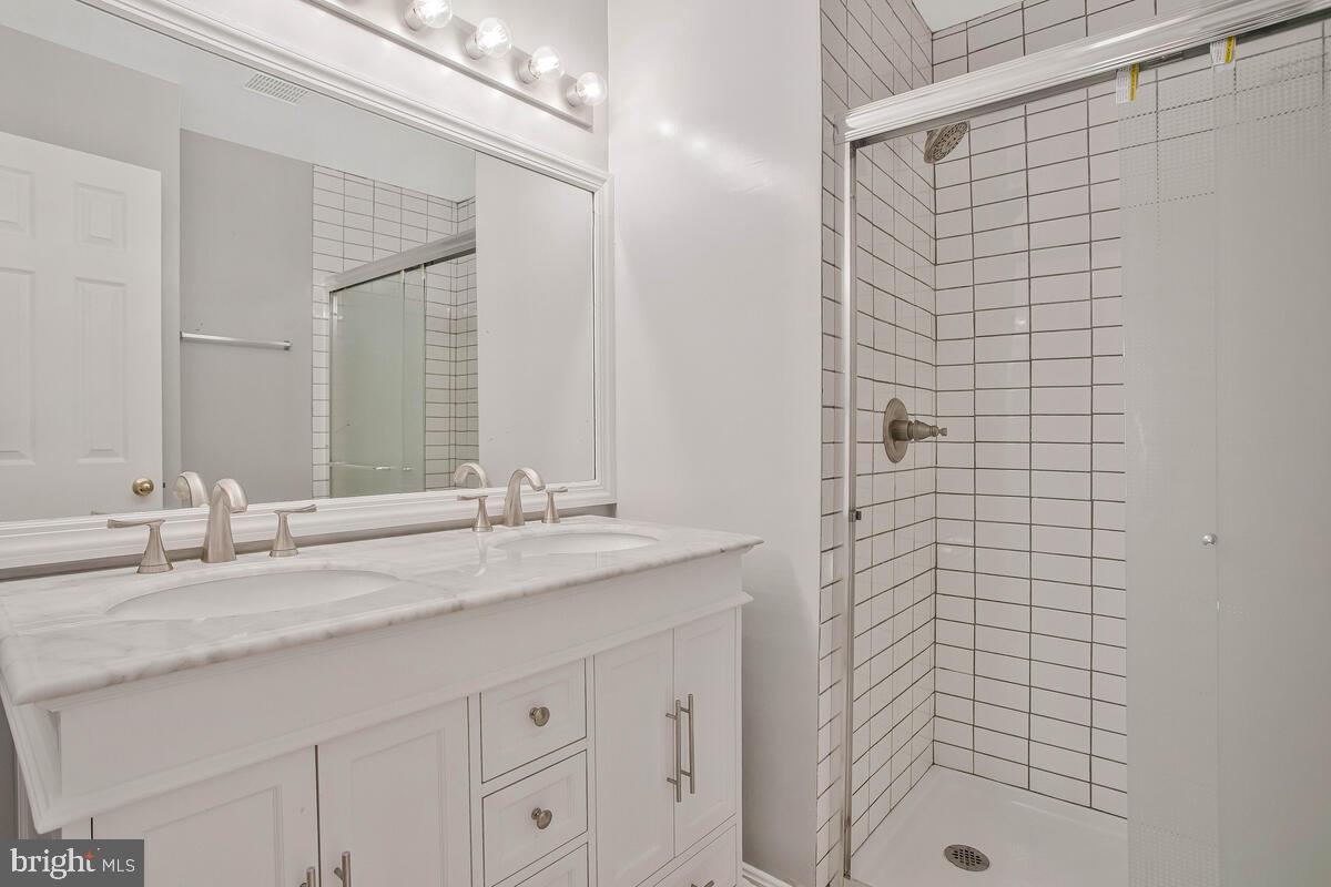 BOWIE NEW TOWN - Residential