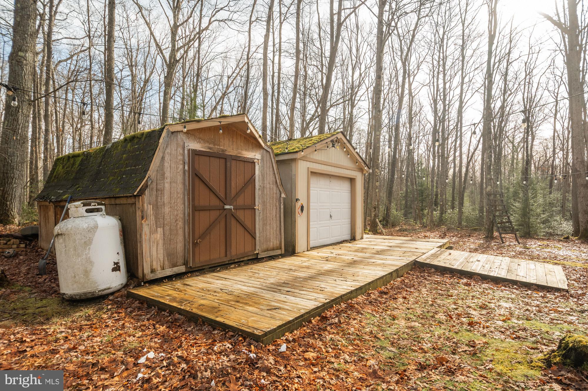 PINEY MOUNTAIN CORP - Residential