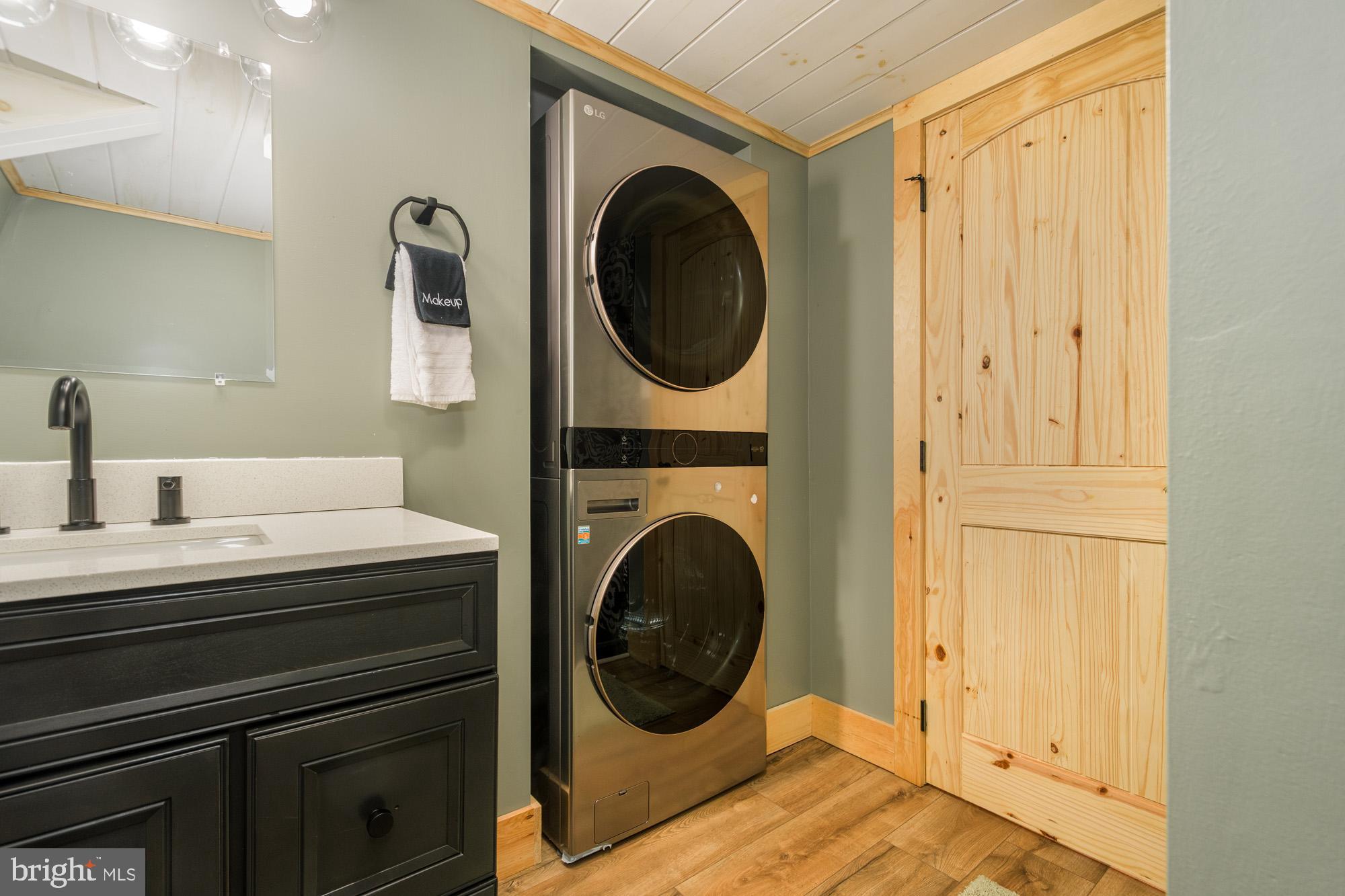 PINEY MOUNTAIN CORP - Residential