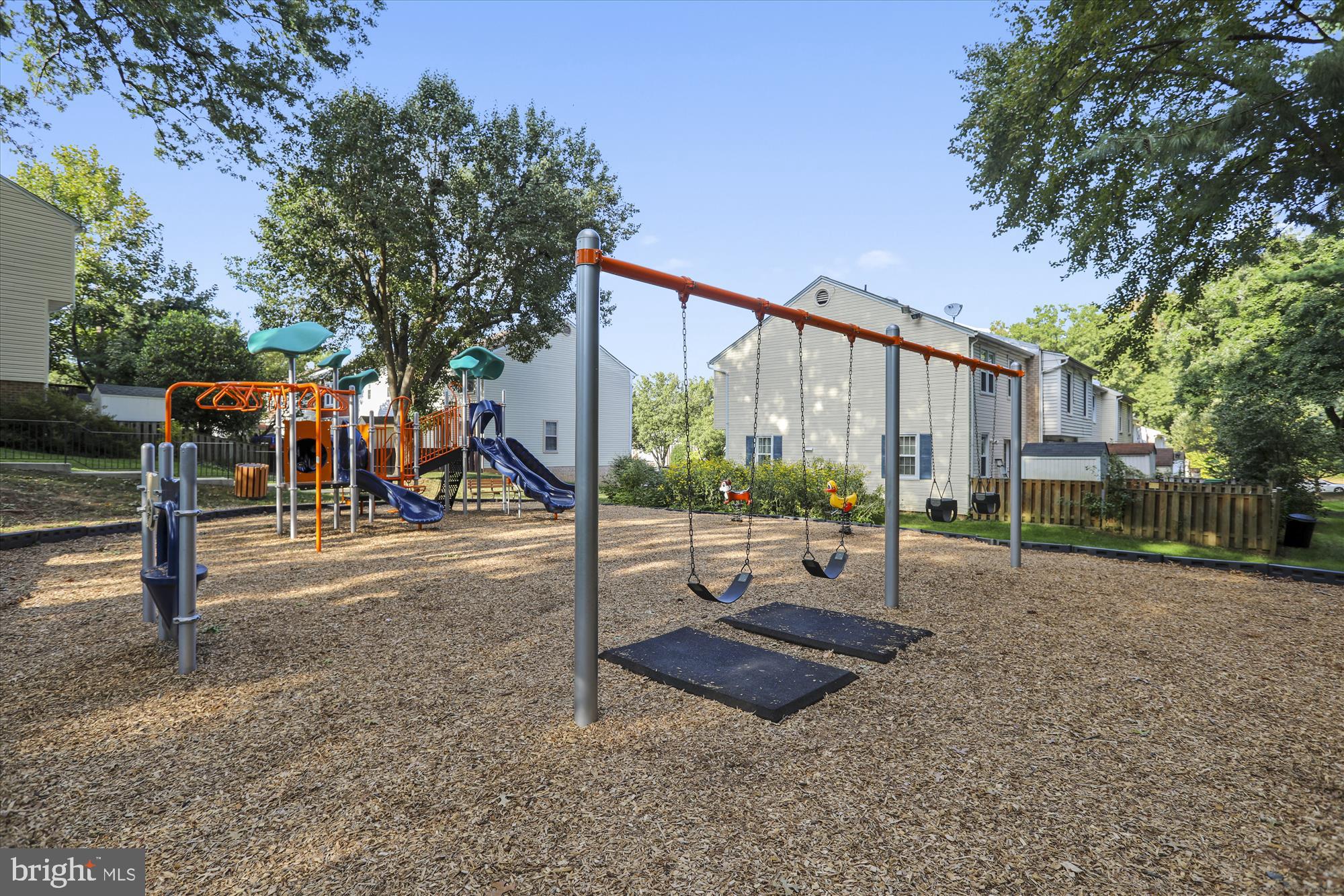 SHADY GROVE VILLAGE - Residential Lease