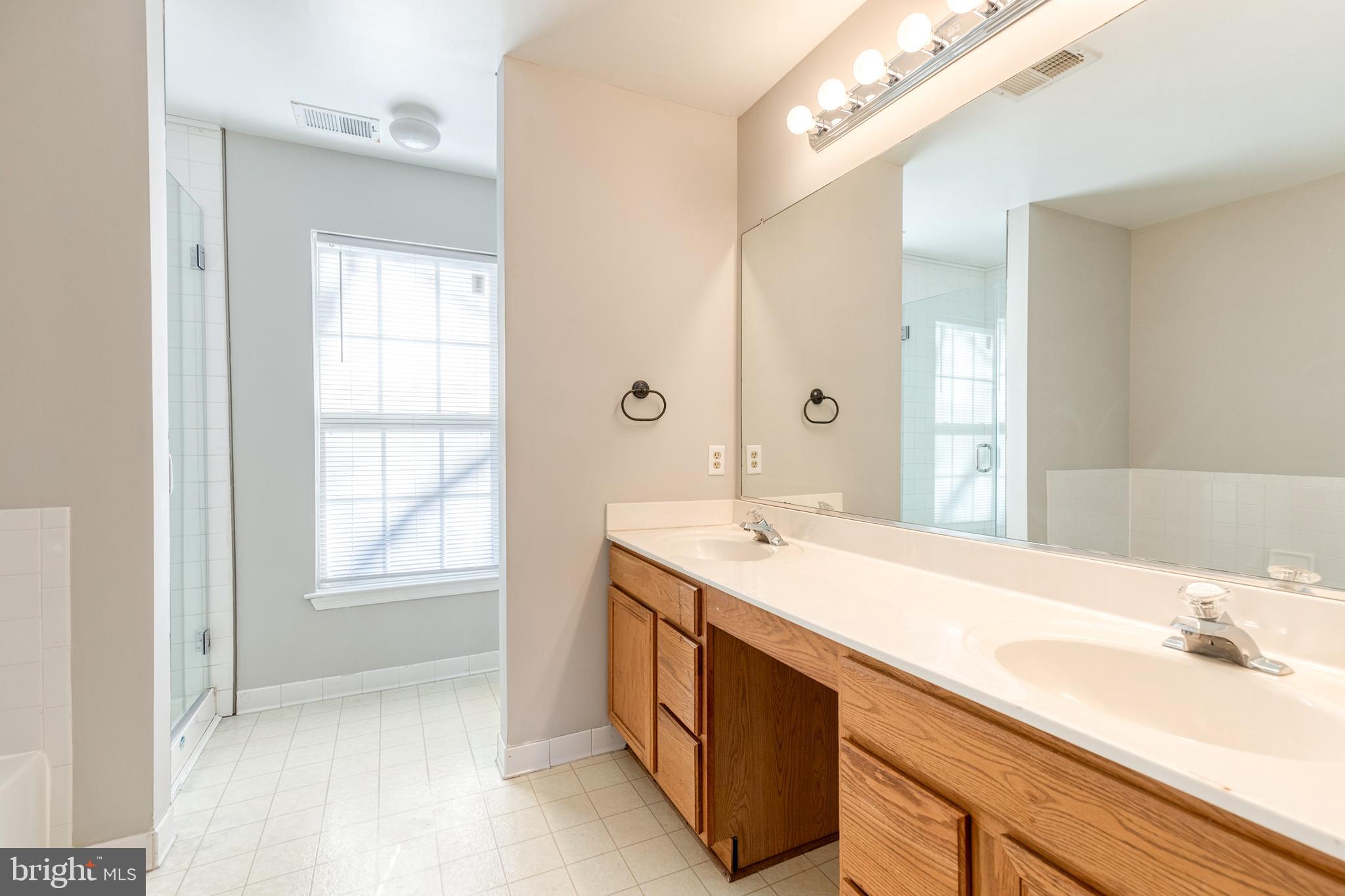 RUSSETT - Residential Lease