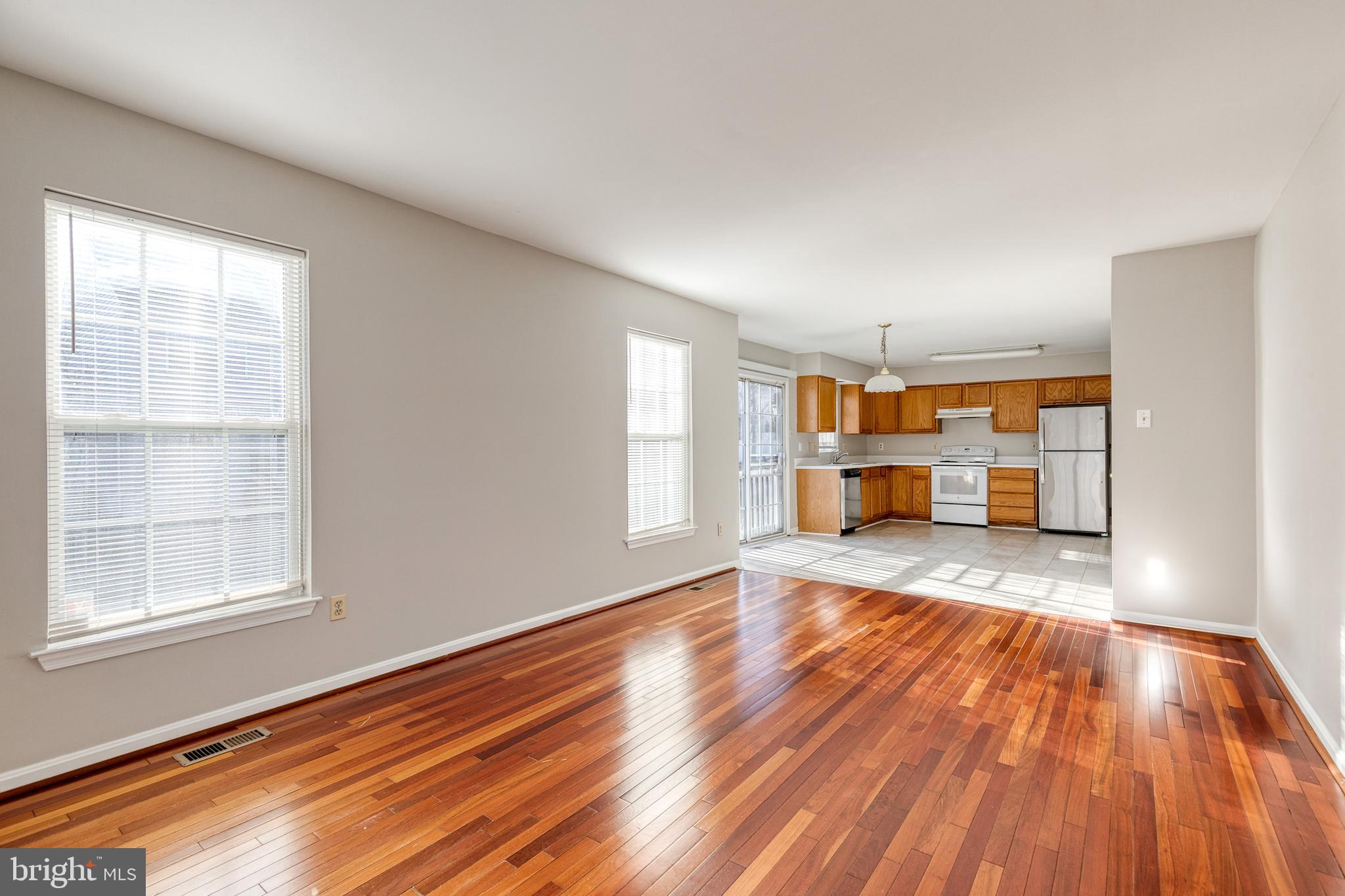 RUSSETT - Residential Lease