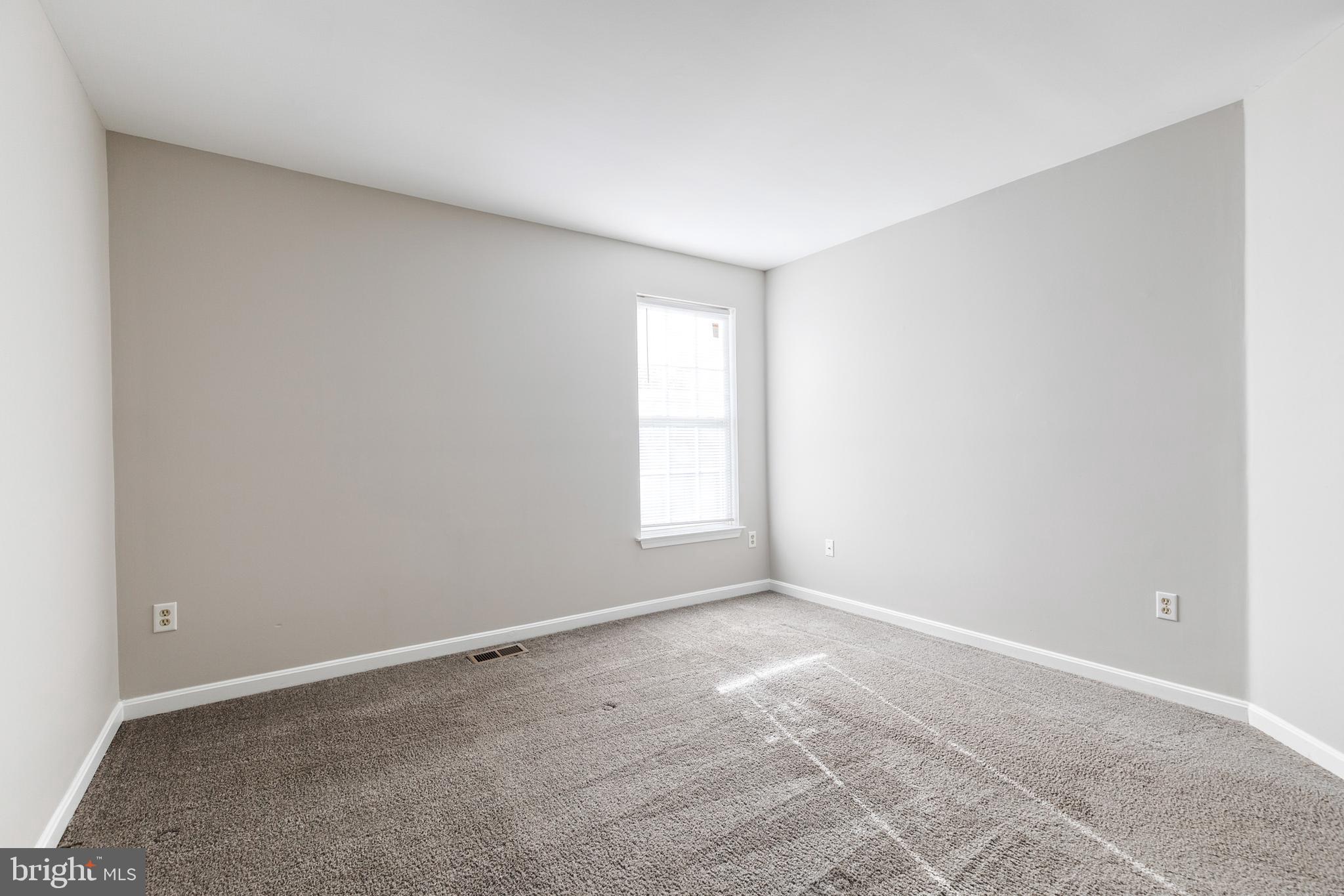 RUSSETT - Residential Lease