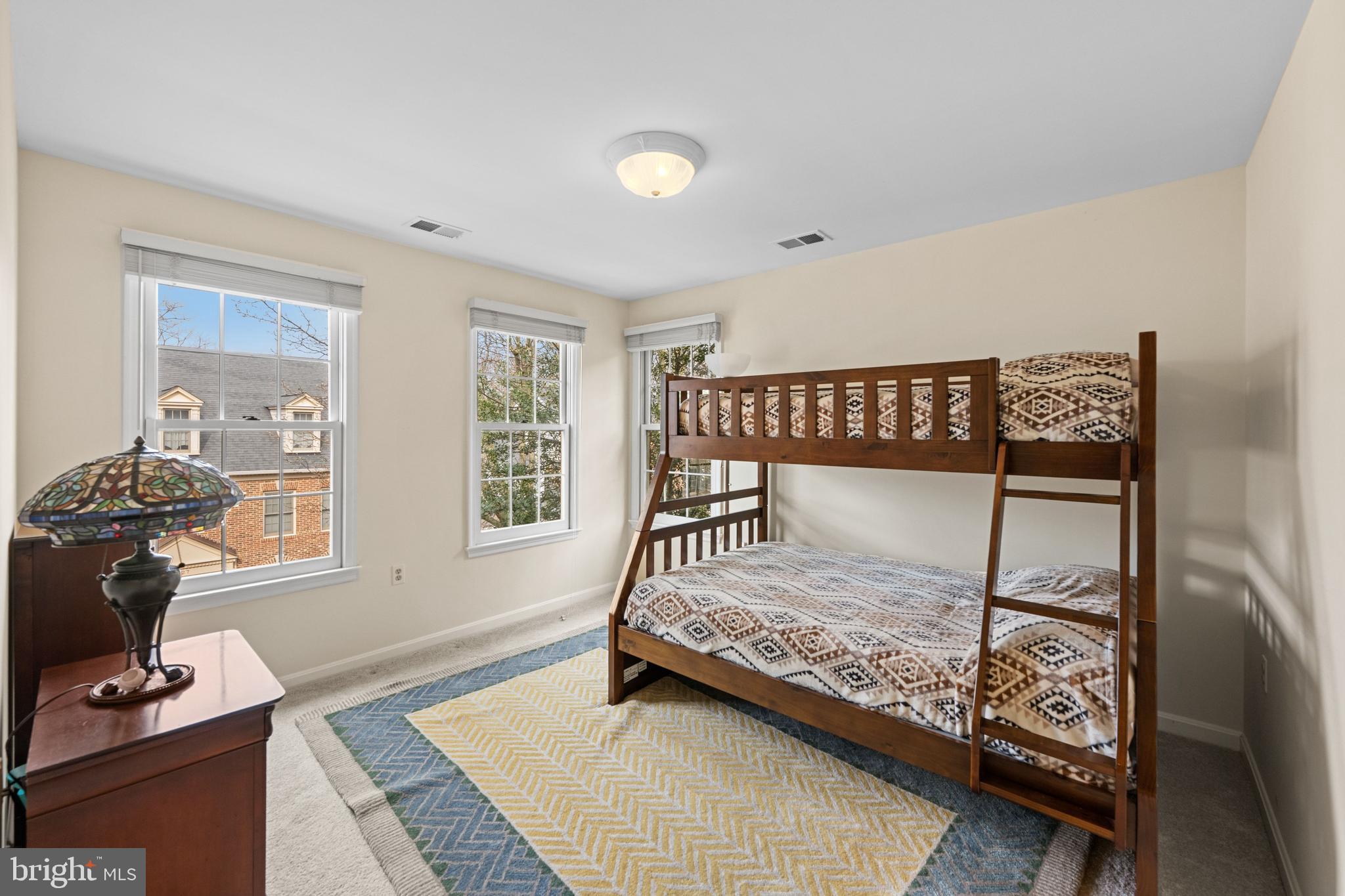SPRING VALLEY - Residential