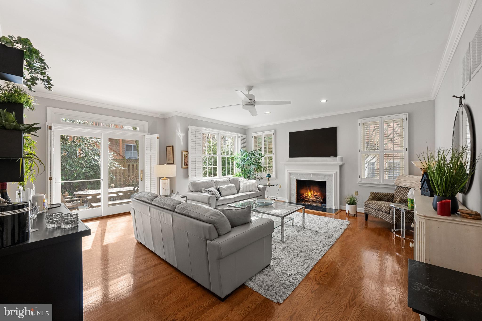 SPRING VALLEY - Residential