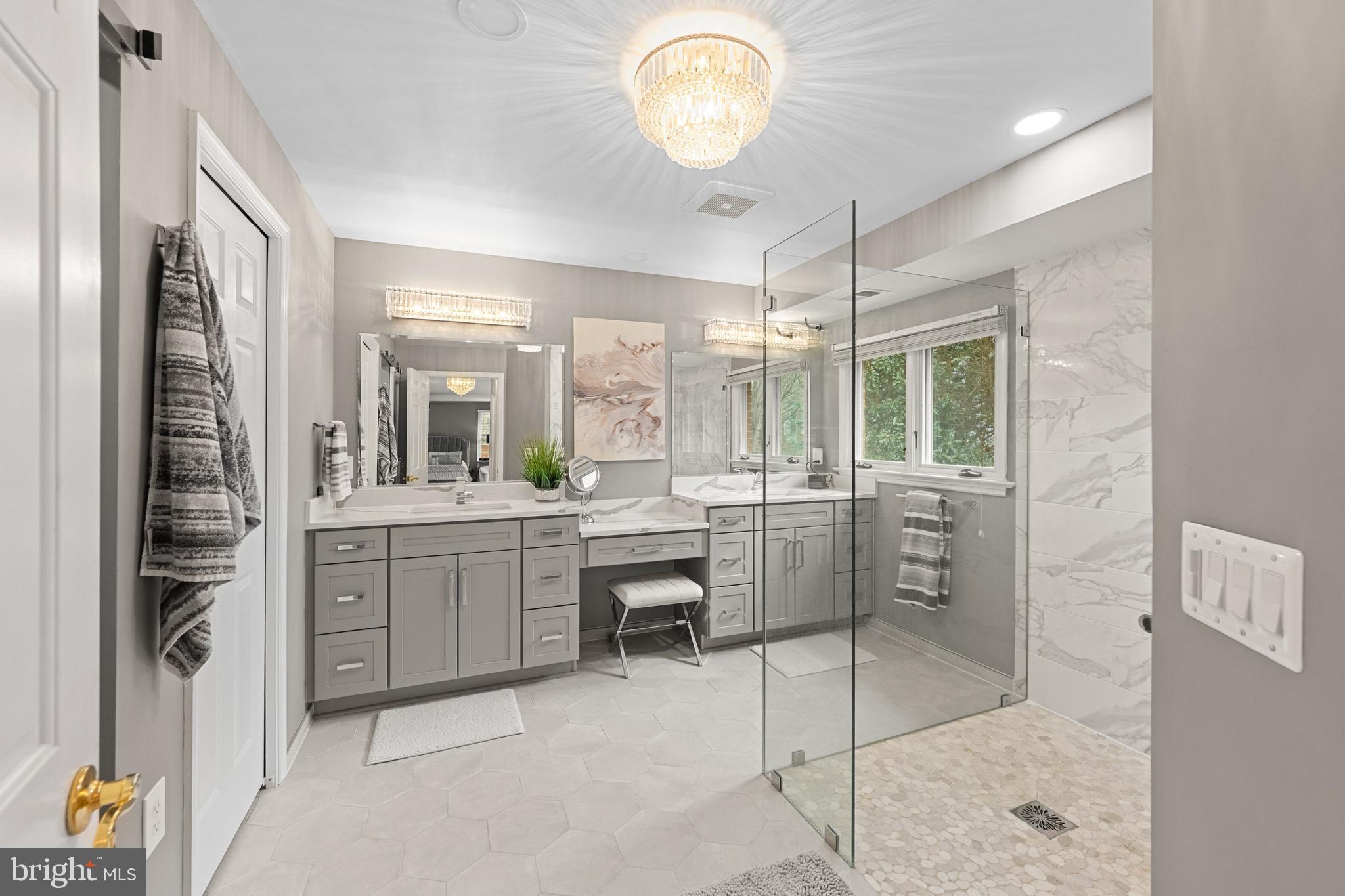 SPRING VALLEY - Residential