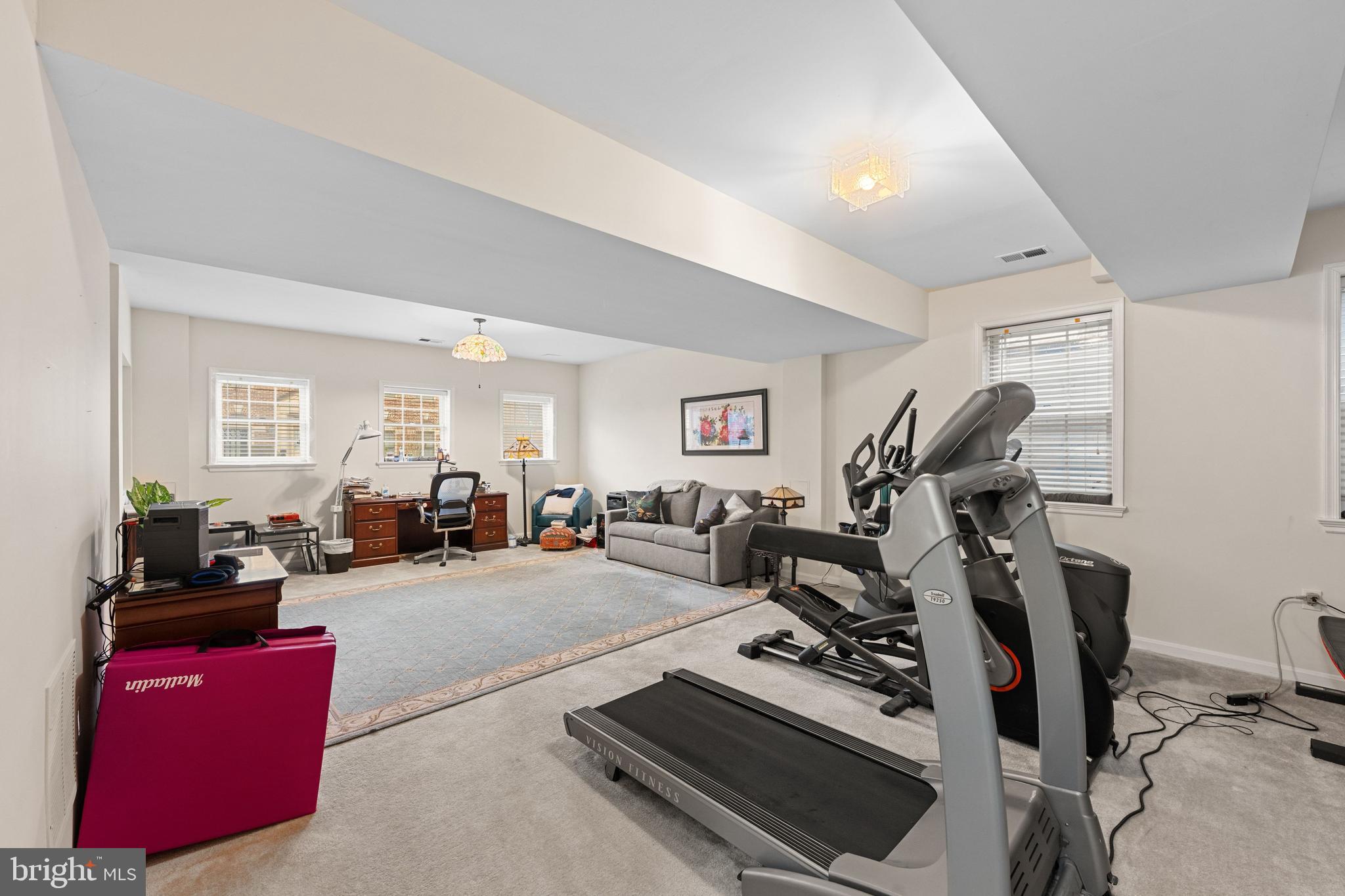 SPRING VALLEY - Residential