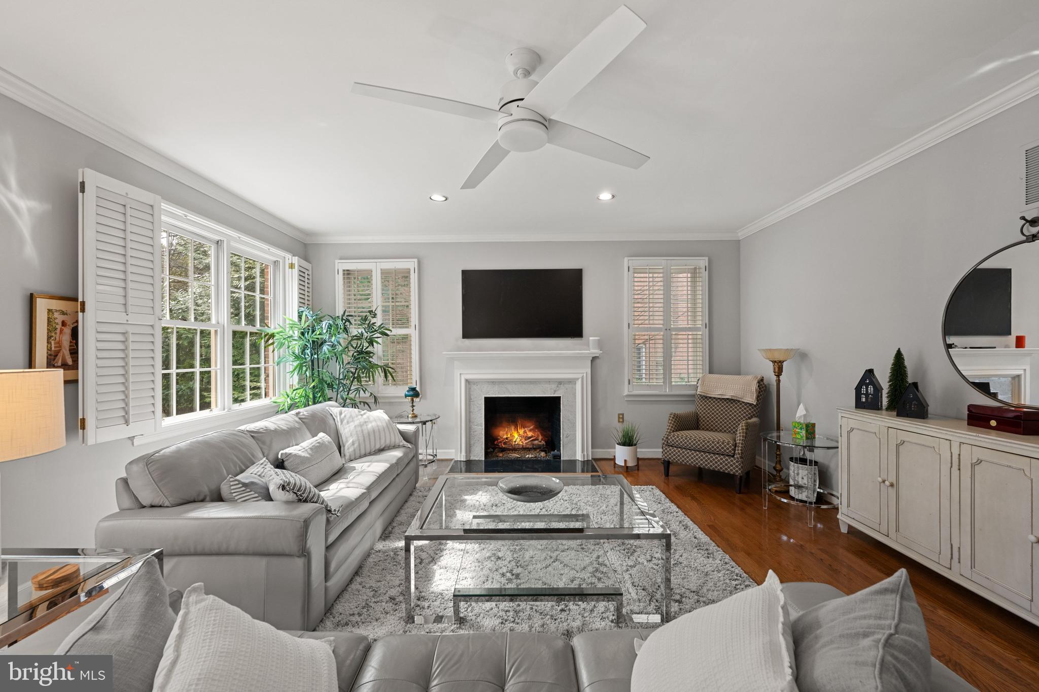 SPRING VALLEY - Residential