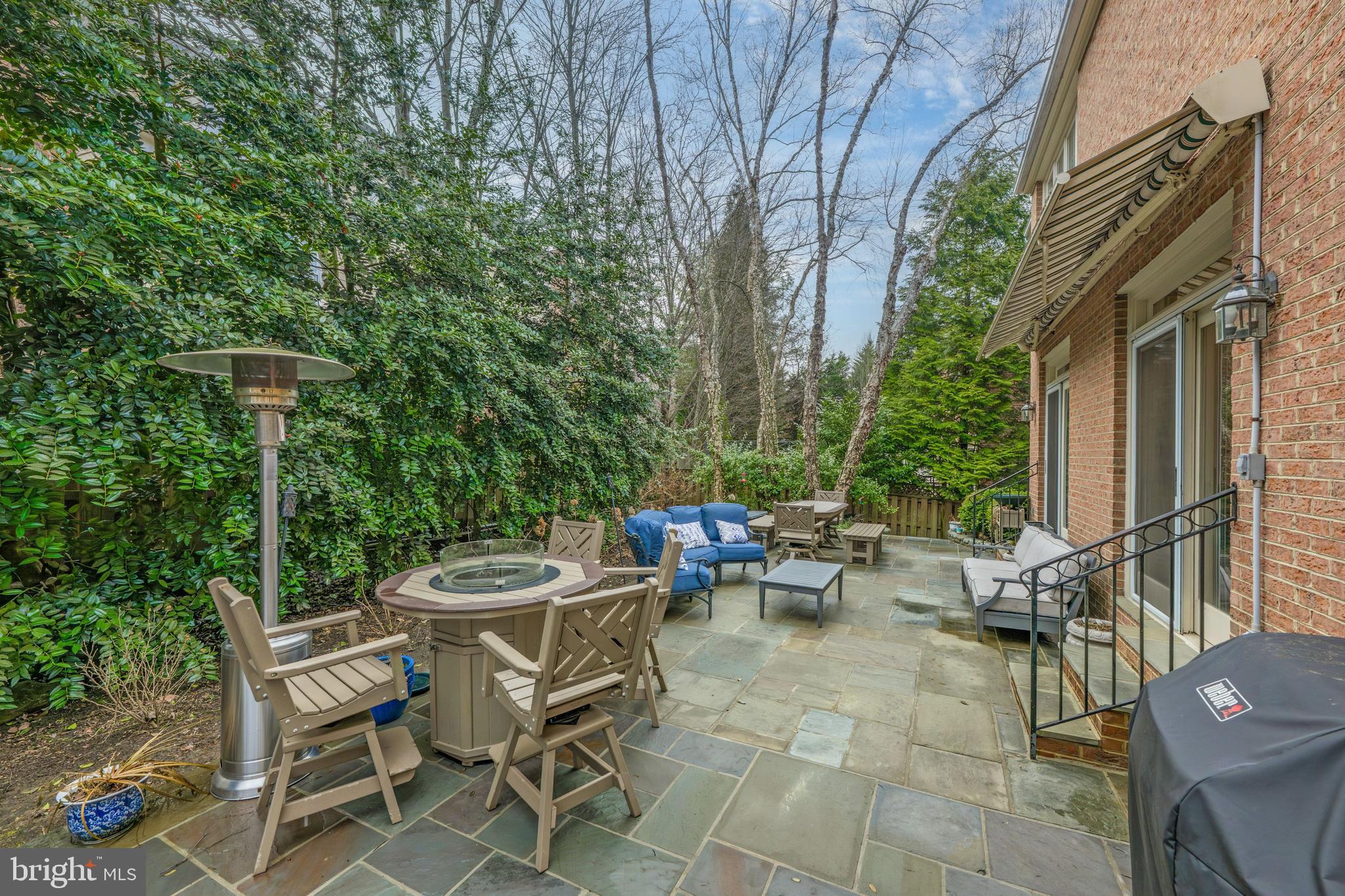 SPRING VALLEY - Residential