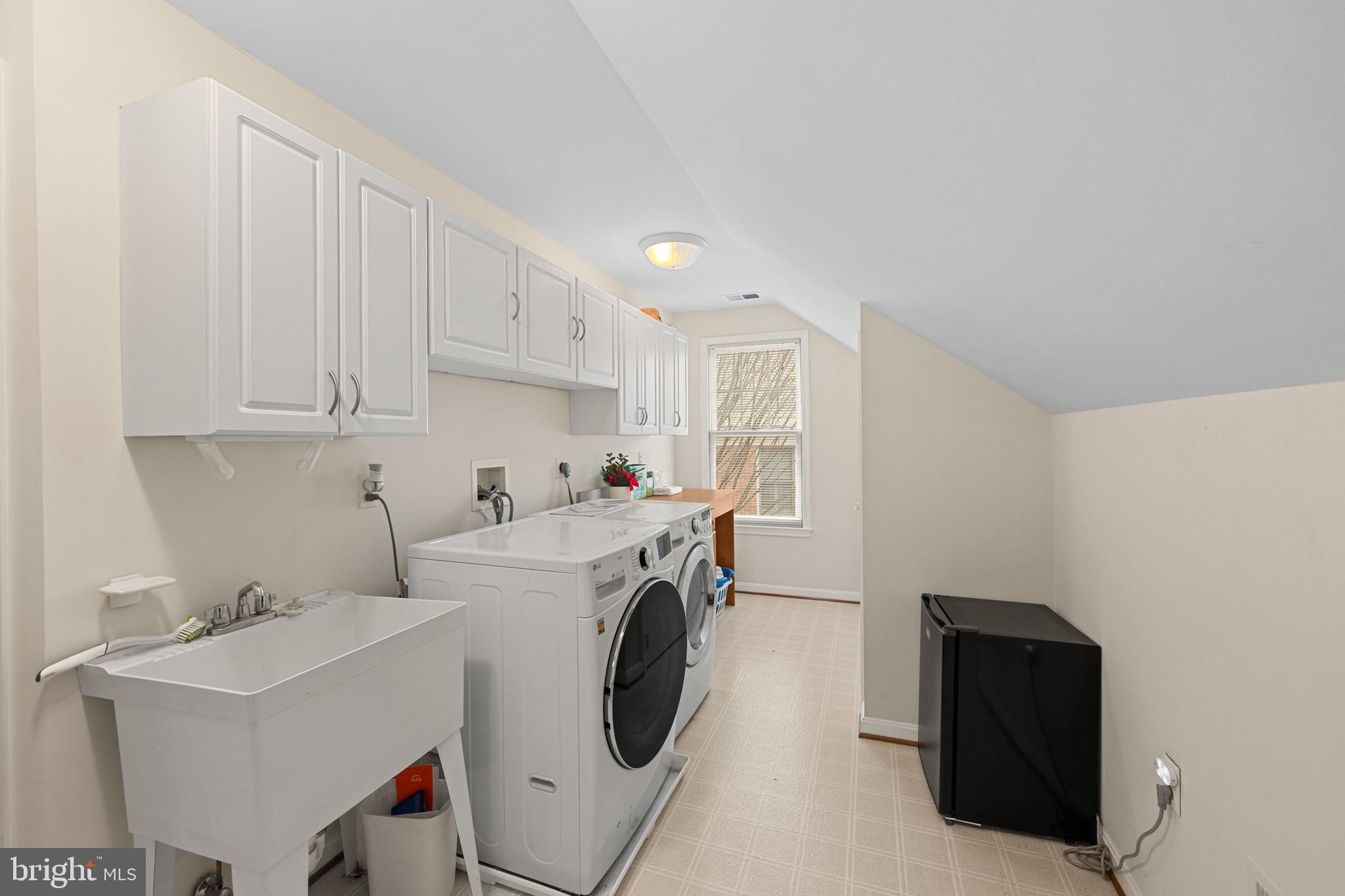 SPRING VALLEY - Residential