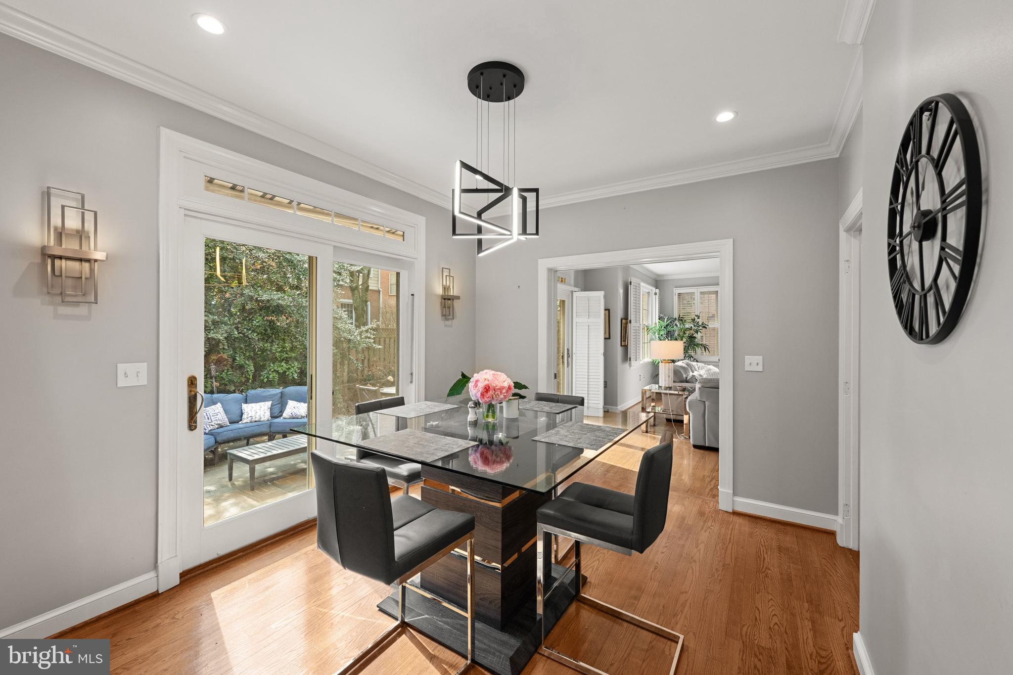 SPRING VALLEY - Residential