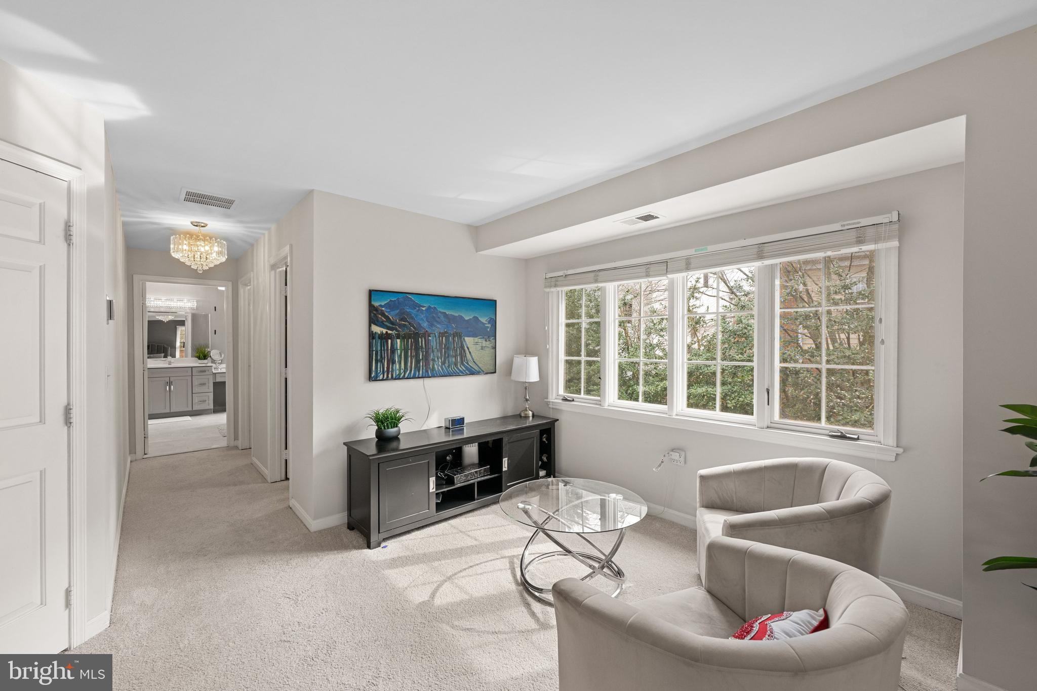 SPRING VALLEY - Residential