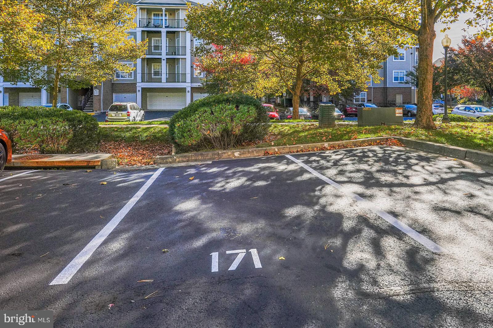 ASHMORE AT GERMANOWN COMMUNITY - Residential