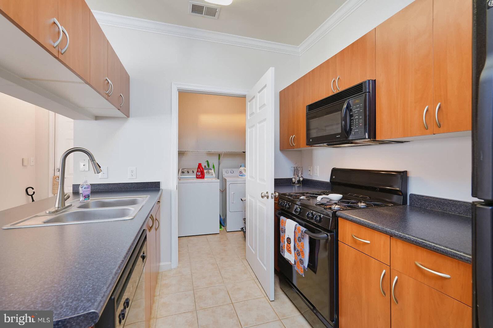 ASHMORE AT GERMANOWN COMMUNITY - Residential