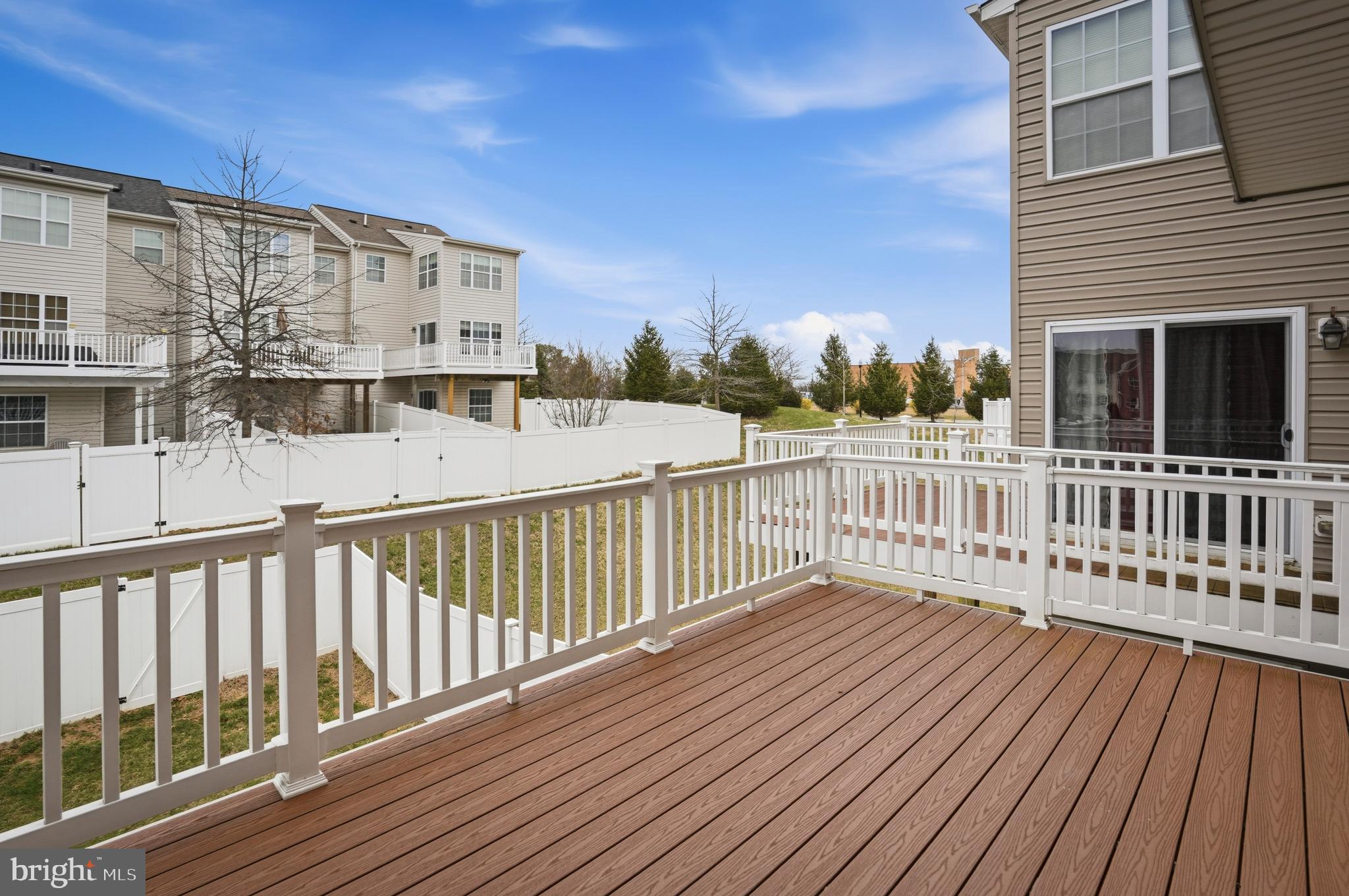 CARRIAGE HILLS TOWNHOUSE - Residential