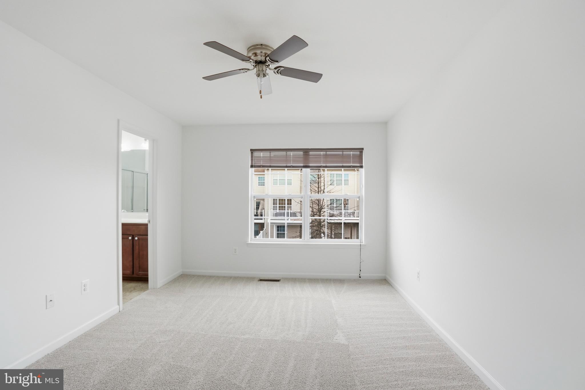 CARRIAGE HILLS TOWNHOUSE - Residential