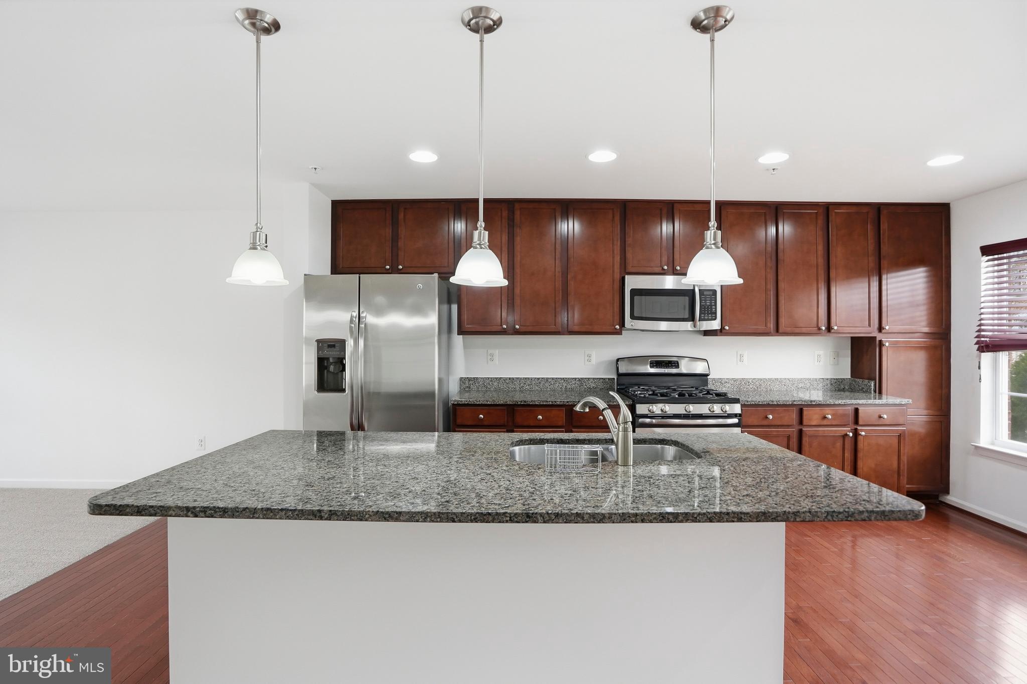 CARRIAGE HILLS TOWNHOUSE - Residential